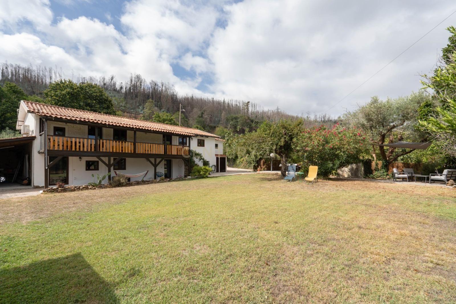 Fotografia 6 de Incrível Moradia T4, piscina de água salgada, ar condicionado, energia solar, amplo terreno e vistas fabulosas!