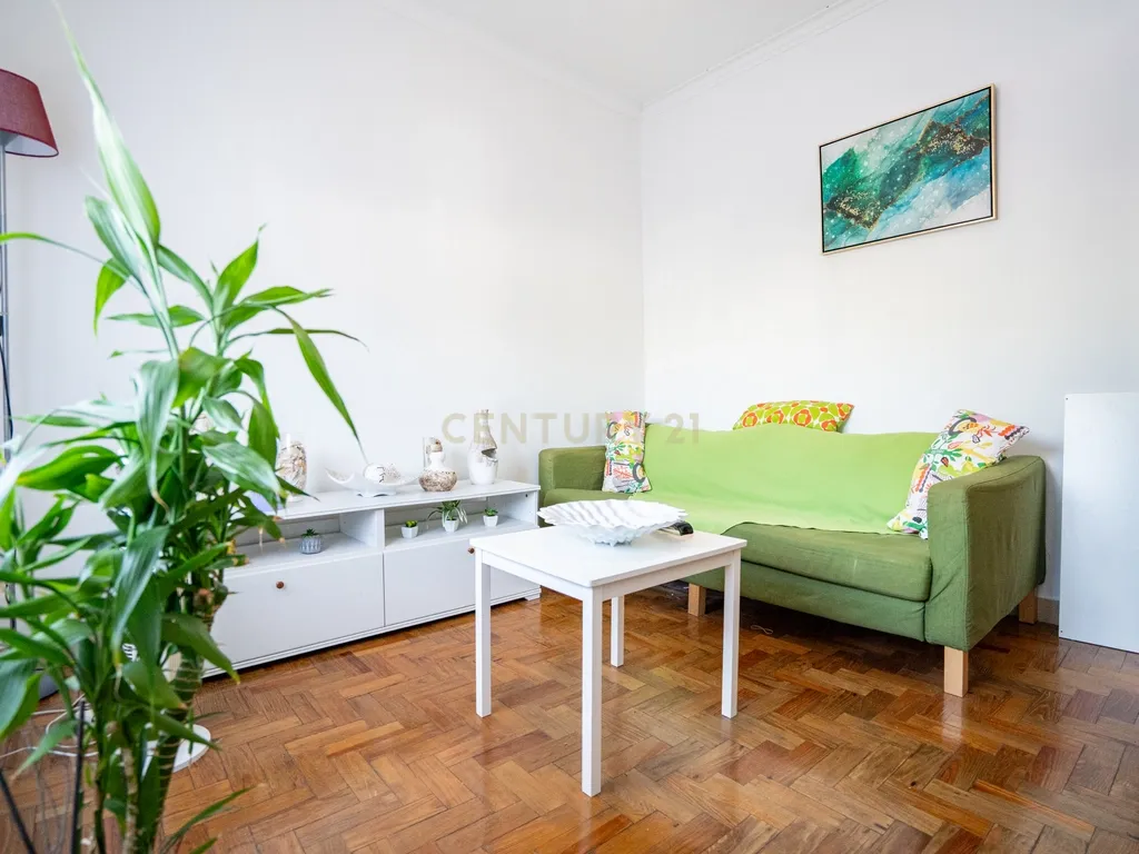 Moradia T5 em Casal de Cambra, Sintra - Oportunidade Única! - Image 12