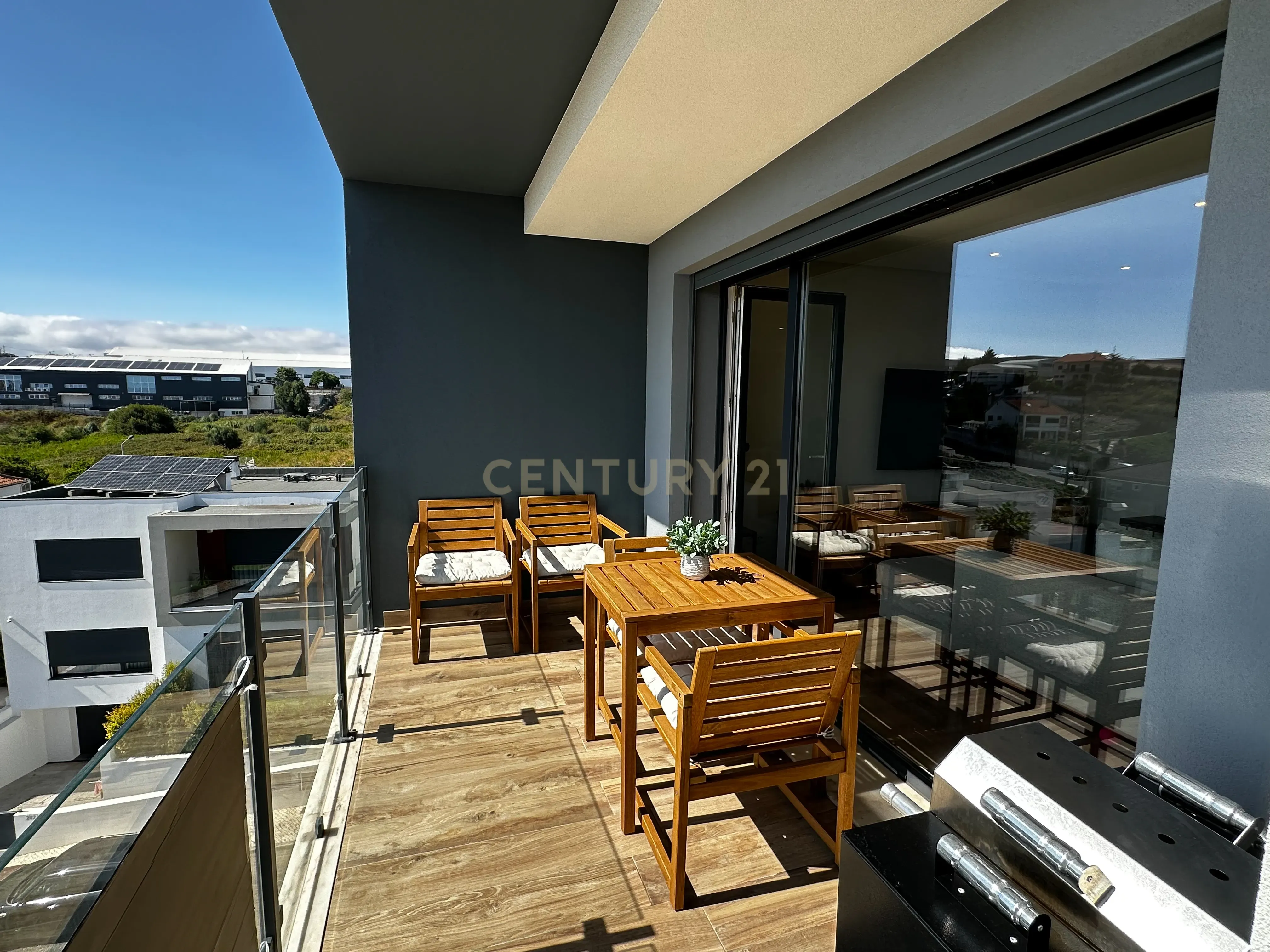 T2 em São Domingos de Rana como NOVO - Image 21