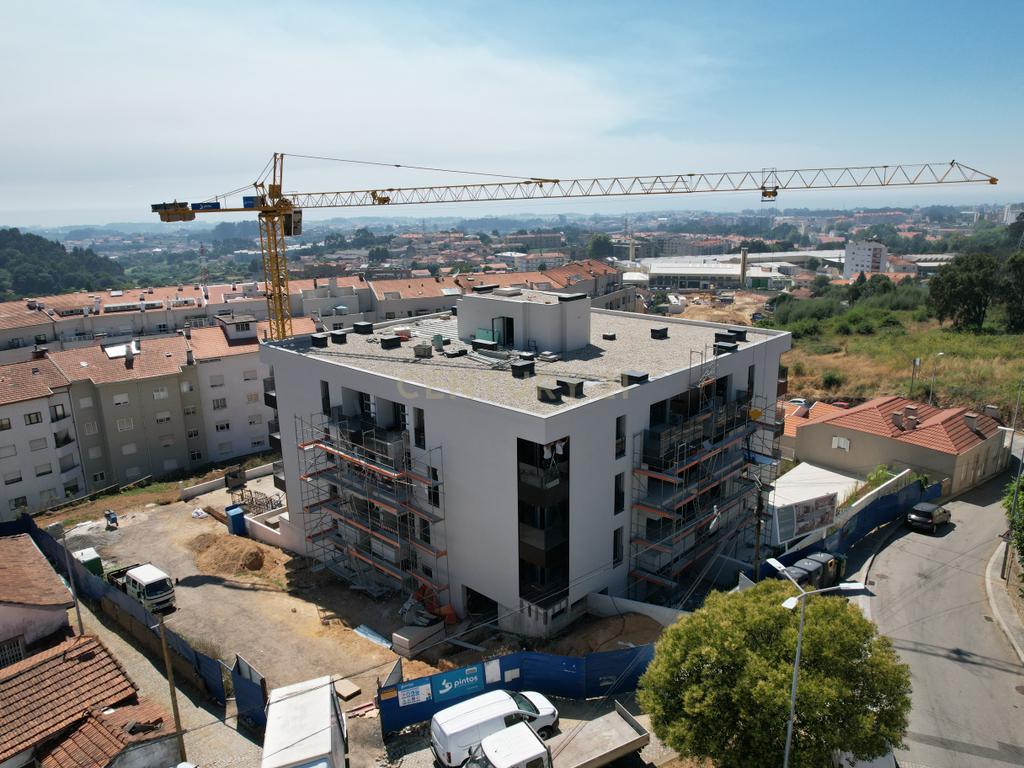 Apartamento T2   - A 700m Metro -Hospital S.Silva - Linha Amarela Metro - Image 2