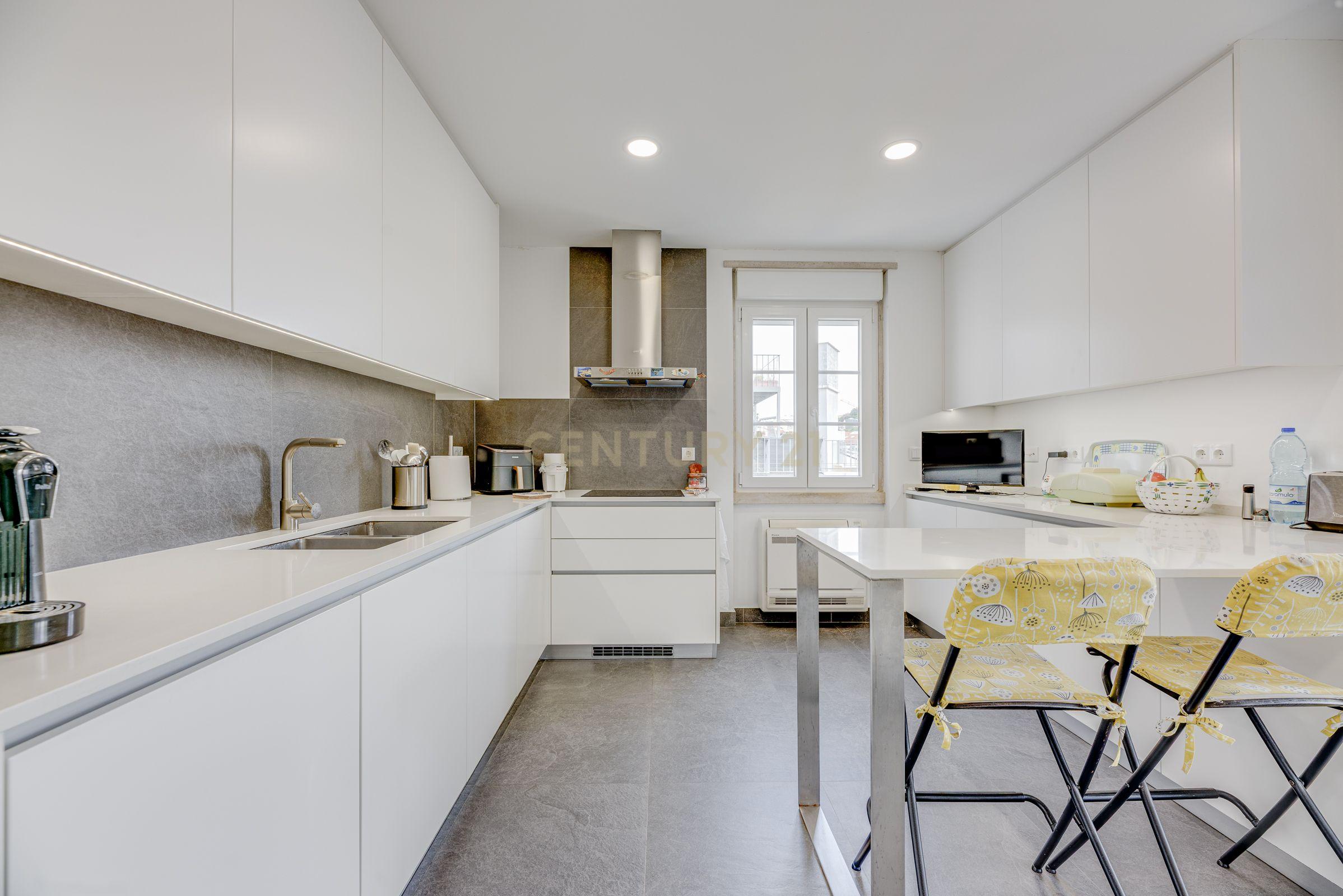 Apartamento T2+1 totalmente renovado – Modernidade, conforto e localização privilegiada - Image 24