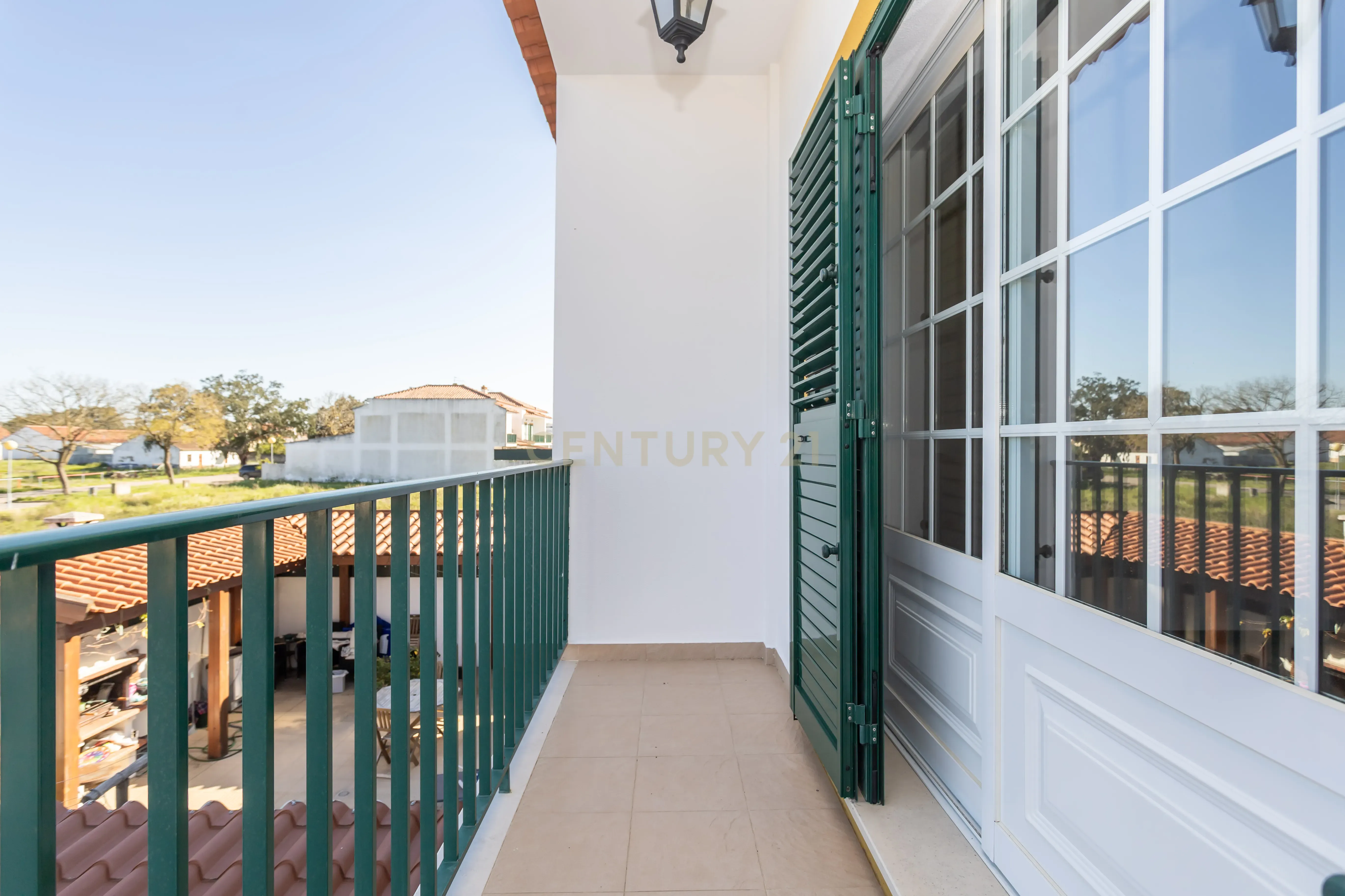Fotografia 7 de Viva com Qualidade e Espaço – Excelente Moradia T3 em Zona Residencial Calma, Pegões