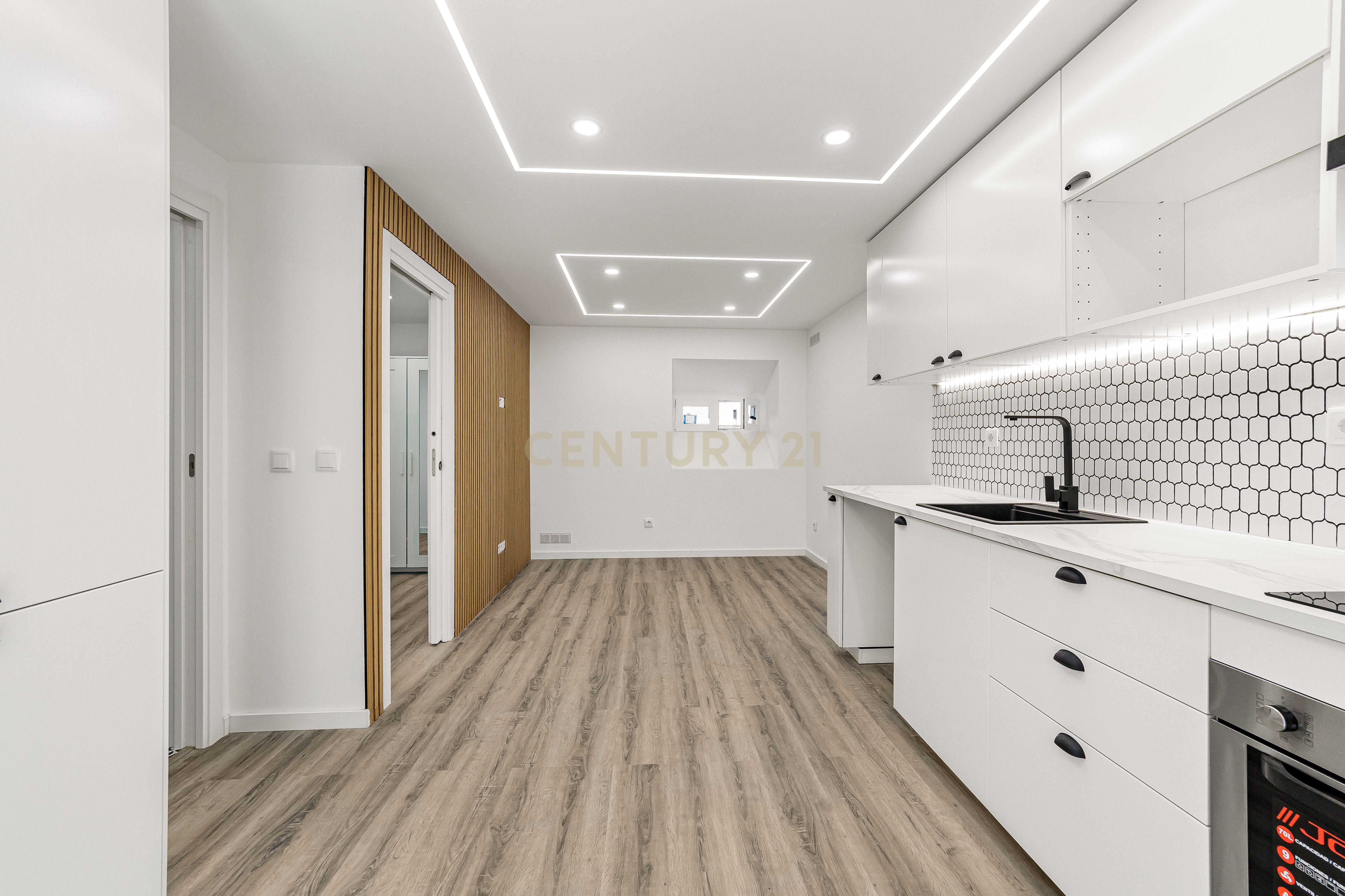 Fotografia 9 de Prédio Totalmente Renovado com 2 apartamentos T1 e espaço exterior no coração da cidade | Travessa das Viçosas (ao lado da Av. Luísa Tody), Setúbal