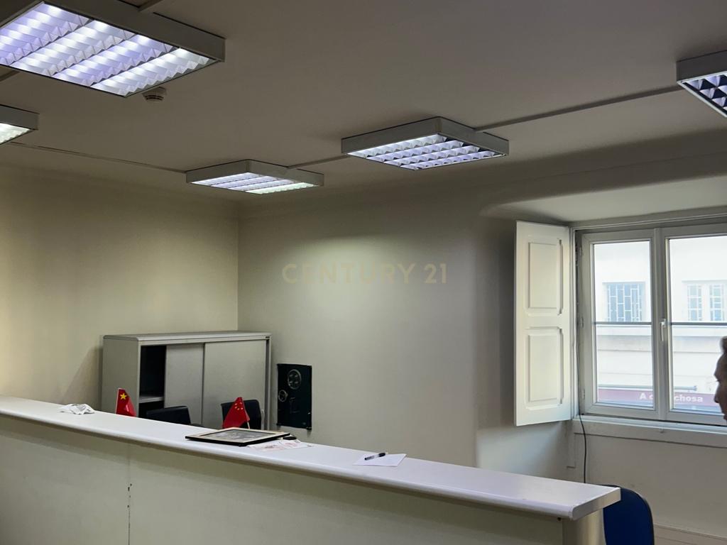 Escritório para Arrendamento na Baixa de Lisboa – Pronto a utilizar - Image 11