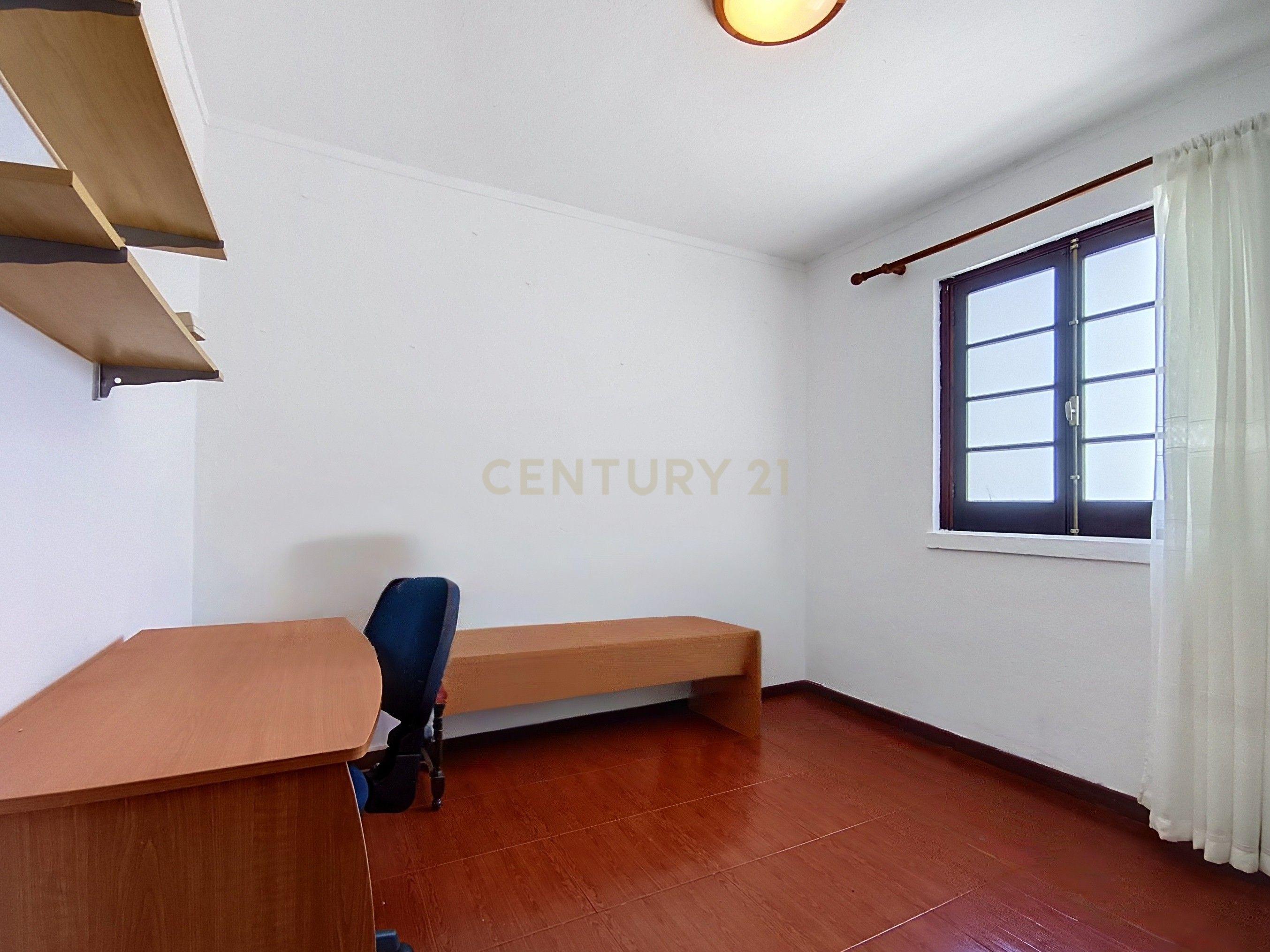 Fotografia 8 de Apartamento T2 no centro da Vila da Povoação, excelente oportunidade de investimento em São Miguel