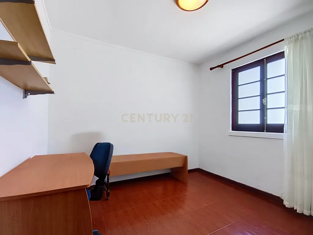 Apartamento T2 no centro da Vila da Povoação, excelente oportunidade de investimento em São Miguel - Image 8