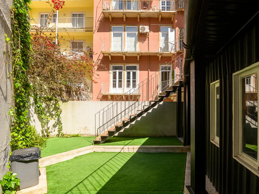 Moderno T3 com Terraço em Avenidas Novas, Lisboa - Image 41
