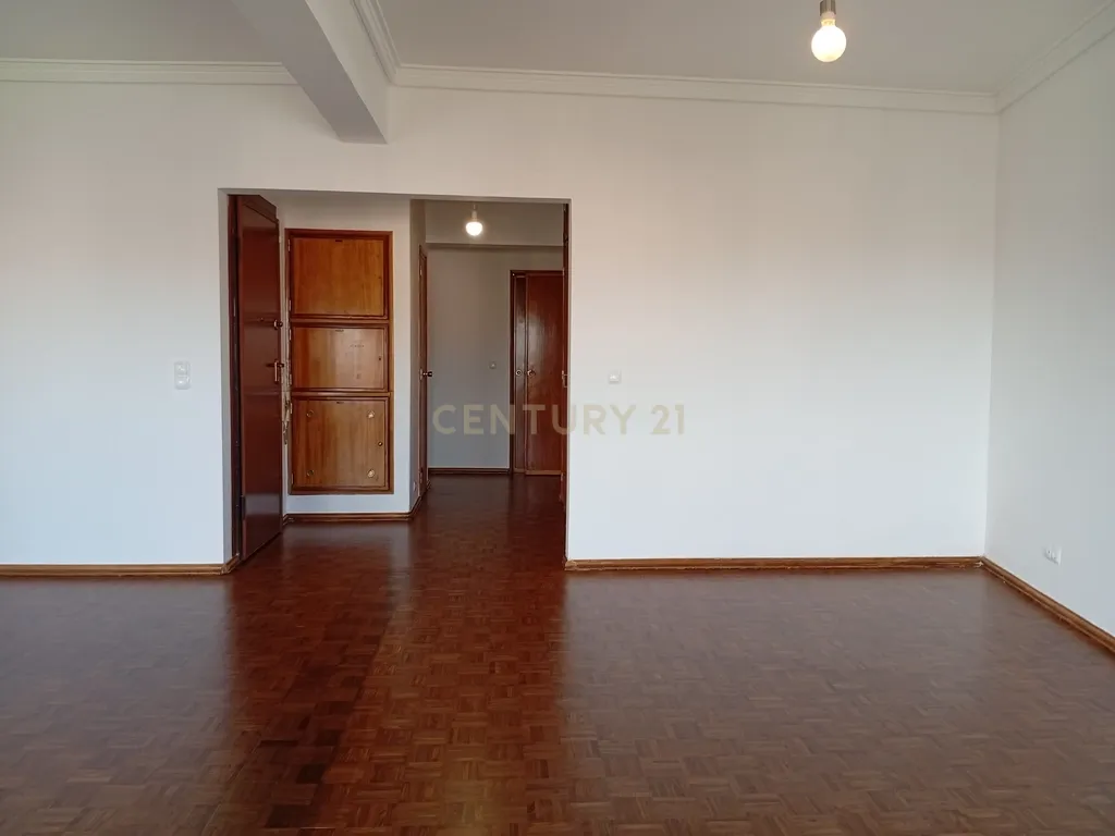 Apartamento T2 na Alameda - Image 7