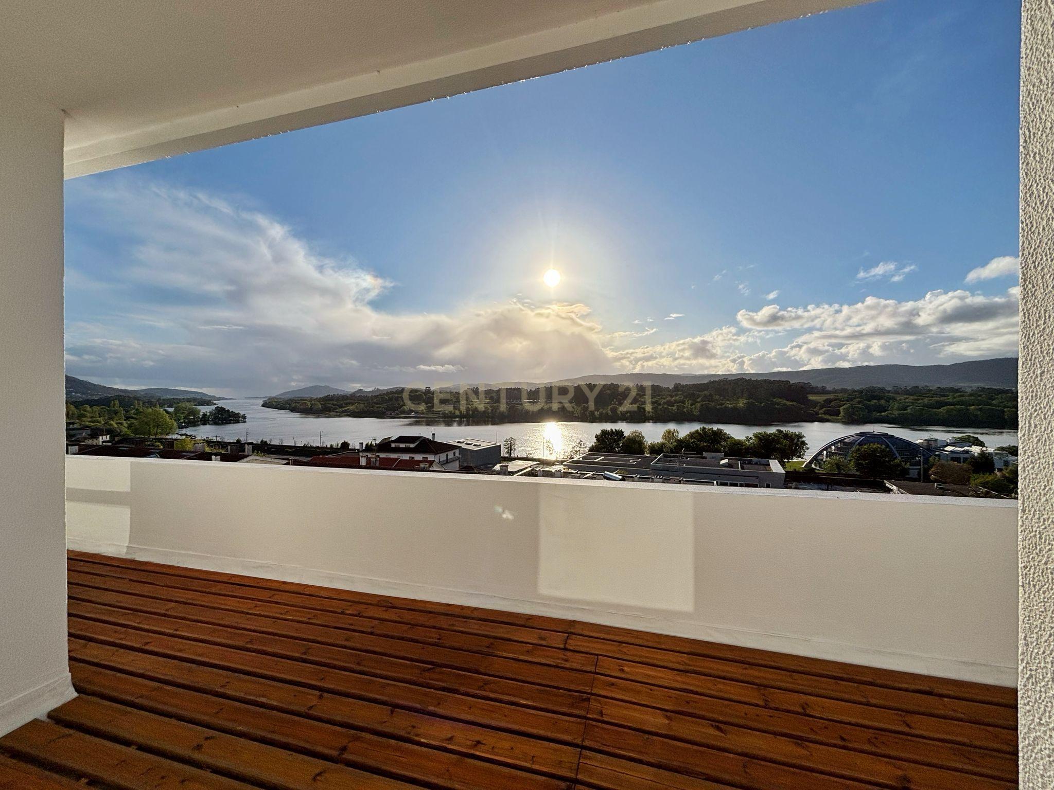 Penthouse T3 com amplo terraço vista Rio e Serra - Vila Nova de Cerveira - Image 3