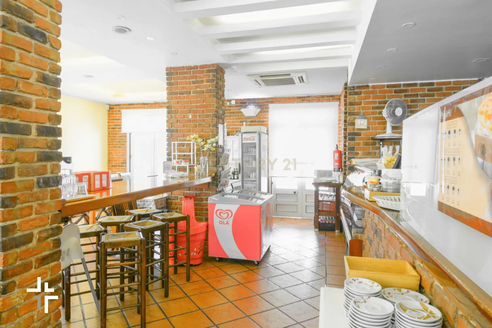 Fotografia 5 de ​Espaço Comercial com Terraço | S. Domingos de Rana