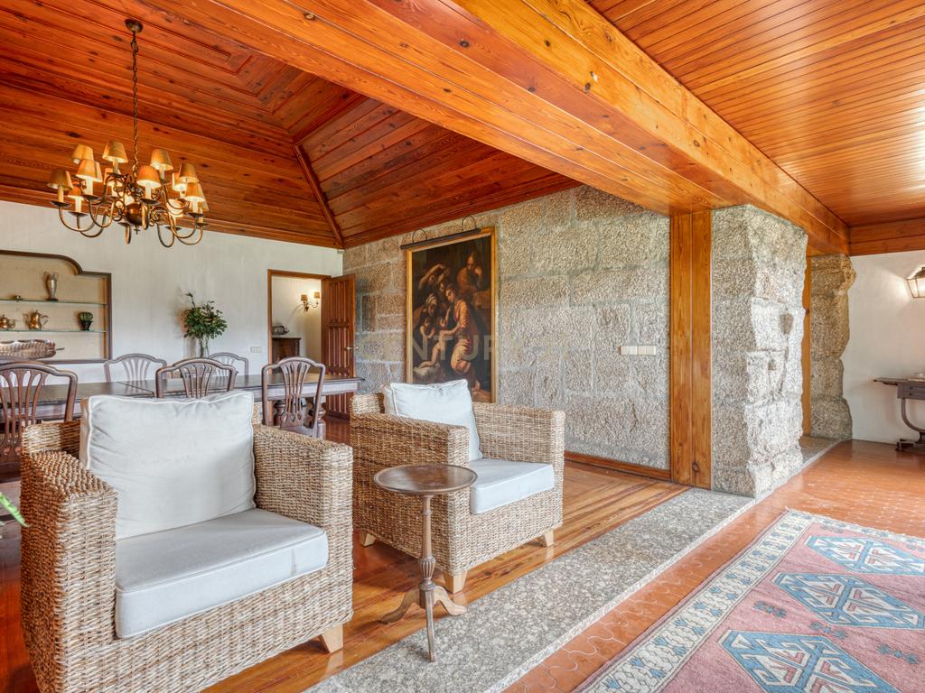 Herdade em Moreira de Cónegos – Moradia com 4 Frentes com Piscina 6 Hectares de terreno ideal para Organização de eventos, Alojamento local , boutique hotel etc - Image 57