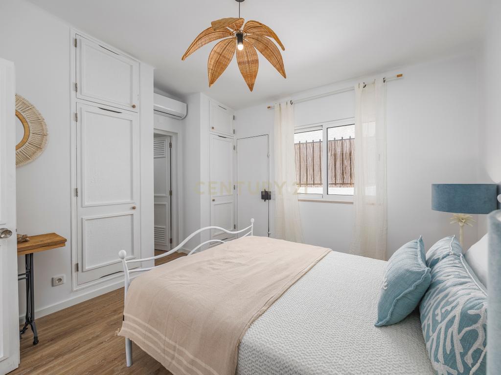 Apartamento Renovado T1 em Quarteira, Loulé - Oportunidade Única! - Image 14