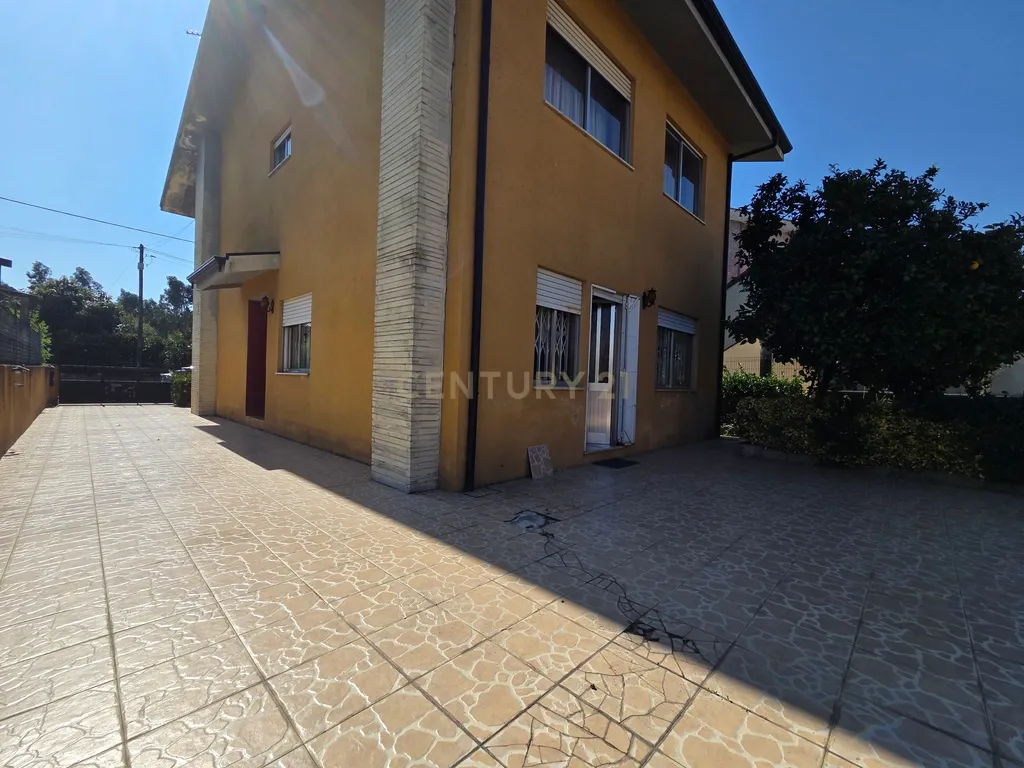 MORADIA T4 | JARDIM | GARAGEM | ANEXO | 4 FRENTES | RC E 1 ANDAR | VALONGO - Image 21