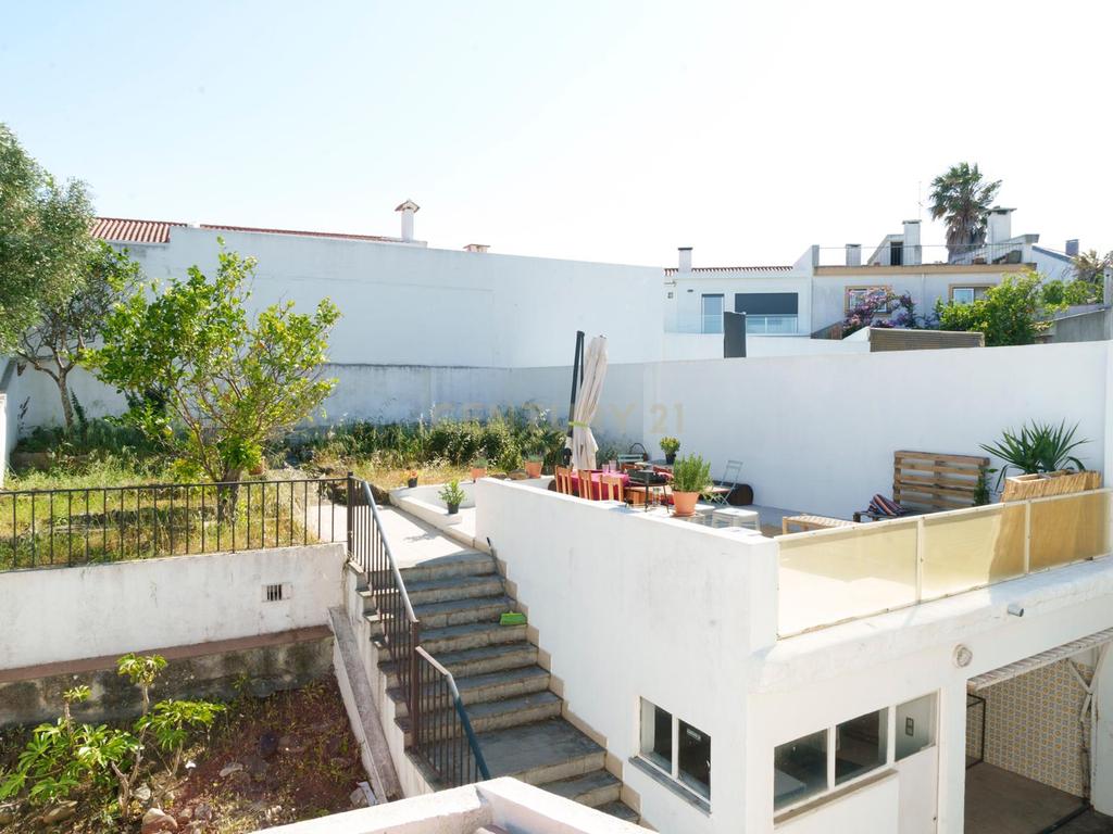 Espetacular moradia T5 em Oeiras- Alto da Barra com Jardim, Terraço e tudo pertinho de si! - Image 6