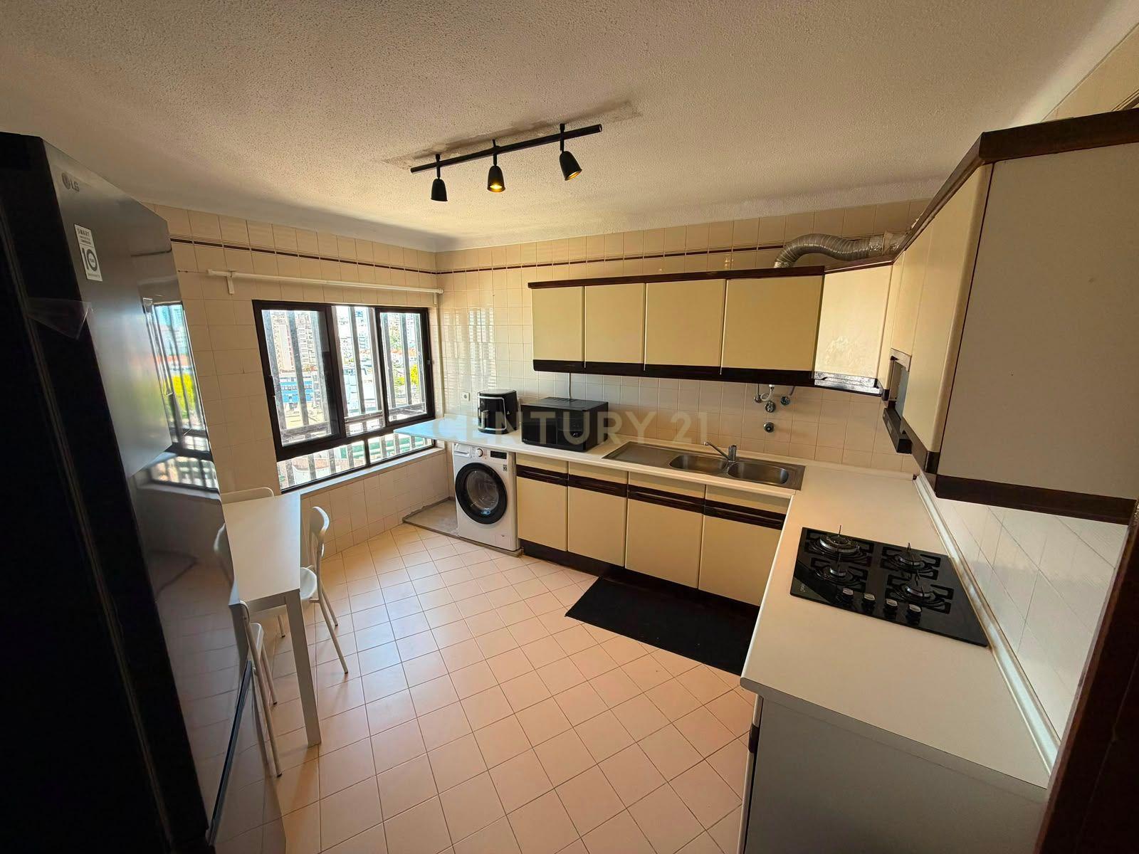 Fotografia 8 de Apartamento T2 com vistas deslumbrantes sobre o rio no centro de Portimão