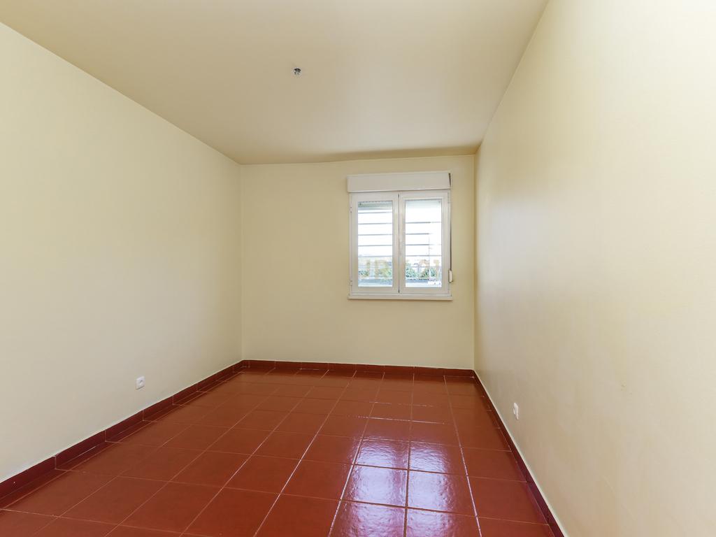 Apartamento T4 Duplex no coração de Telheiras - Image 27