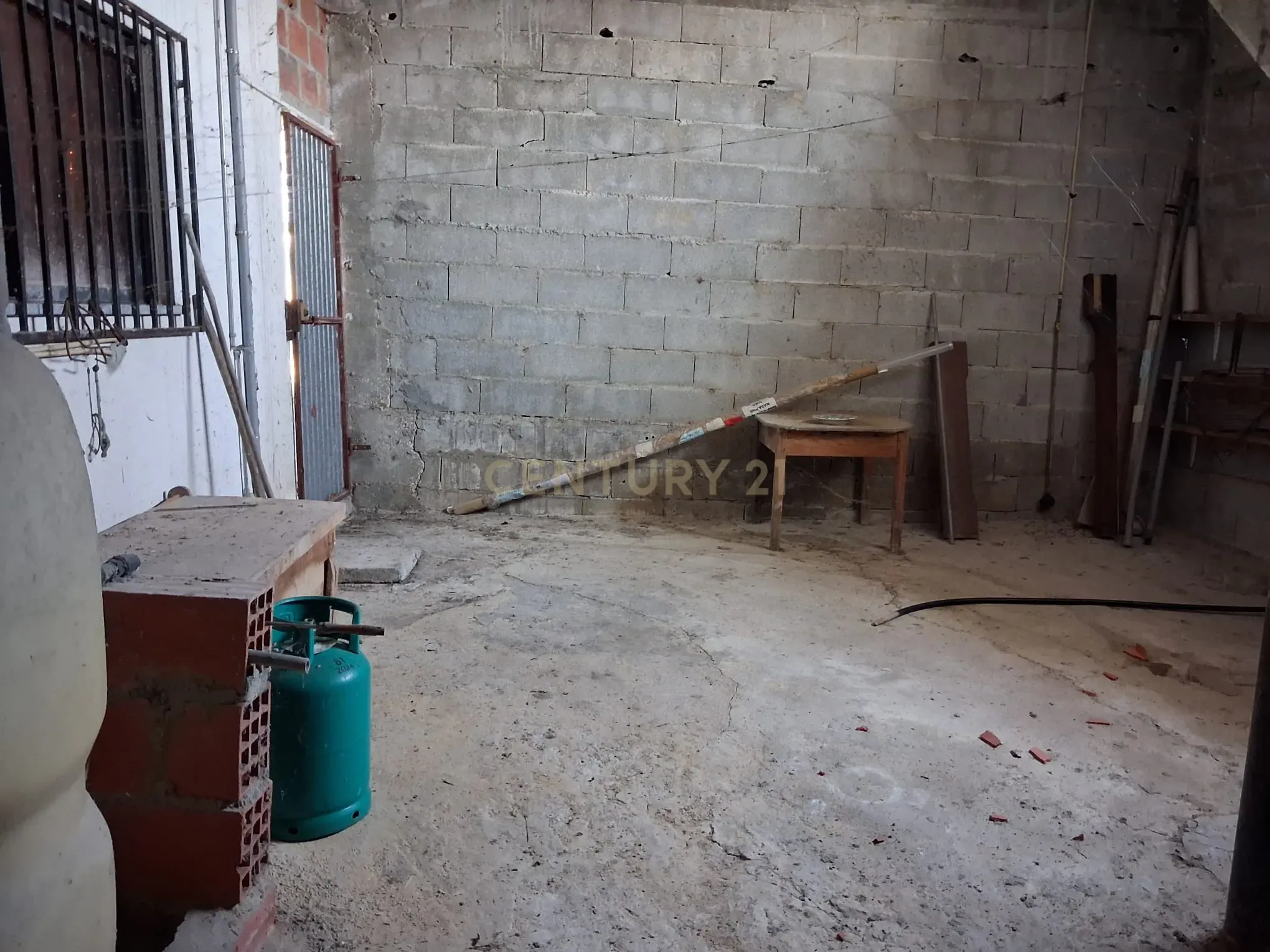 Fotografia 9 de Comercio || Habitação em Portela, Almagreira Pombal - Oportunidade Única!