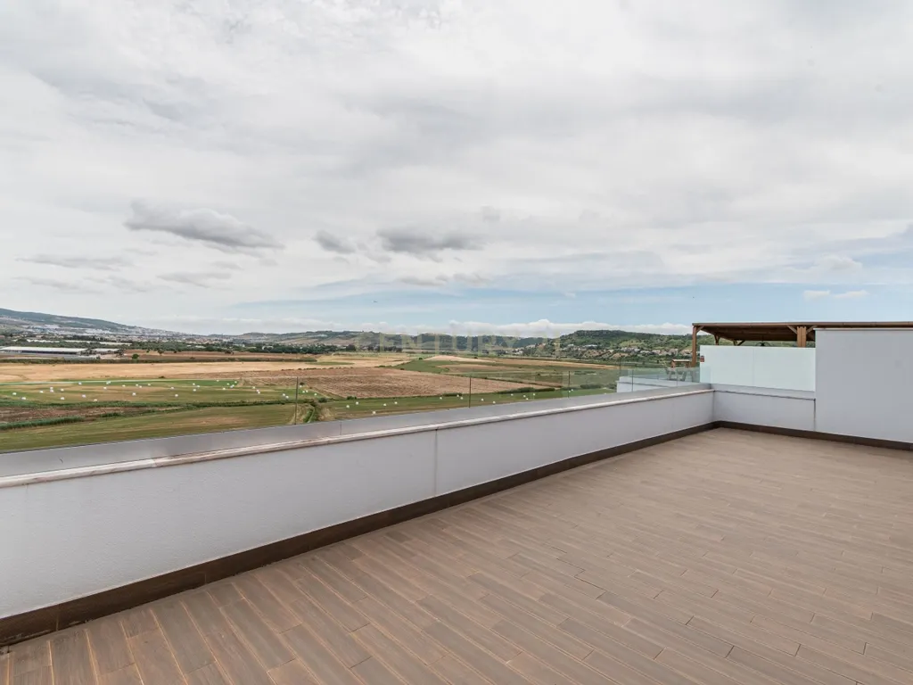 Duplex T4 nova construção com 2 terraços e Box (Infantado/Loures) - Image 26