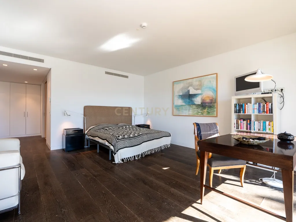 Moradia Exclusiva em Primeira Linha de Mar com Piscina Infinita / Tróia-Carvalhal - Image 24