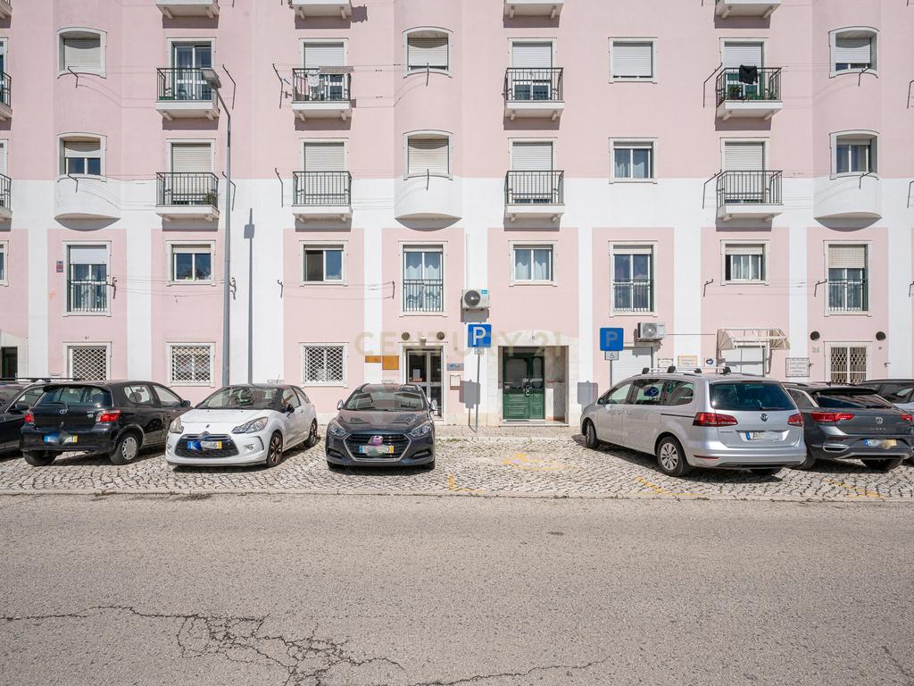 Clínica Pronta a Funcionar | Zona Central junto à Loja do Cidadão Setúbal - Image 22