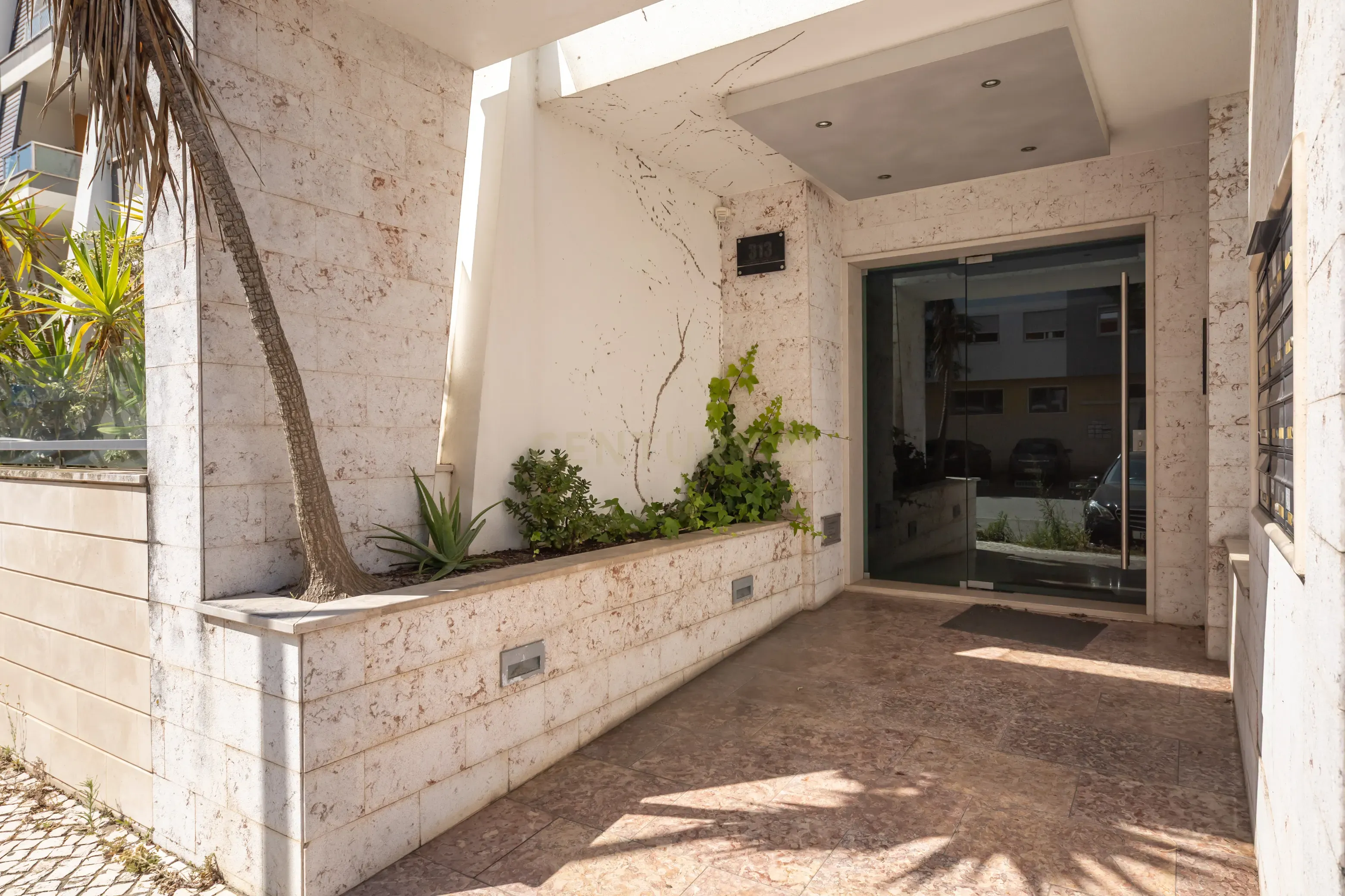Apartamento T3 Com Box - Varandas Montijo - Image 33