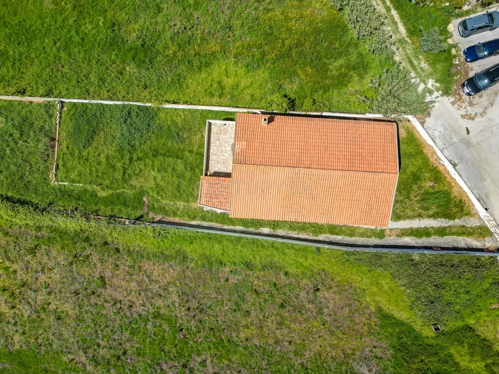 Moradia com Terreno Amplo e Vista Mar na Carvoeira - Image 58