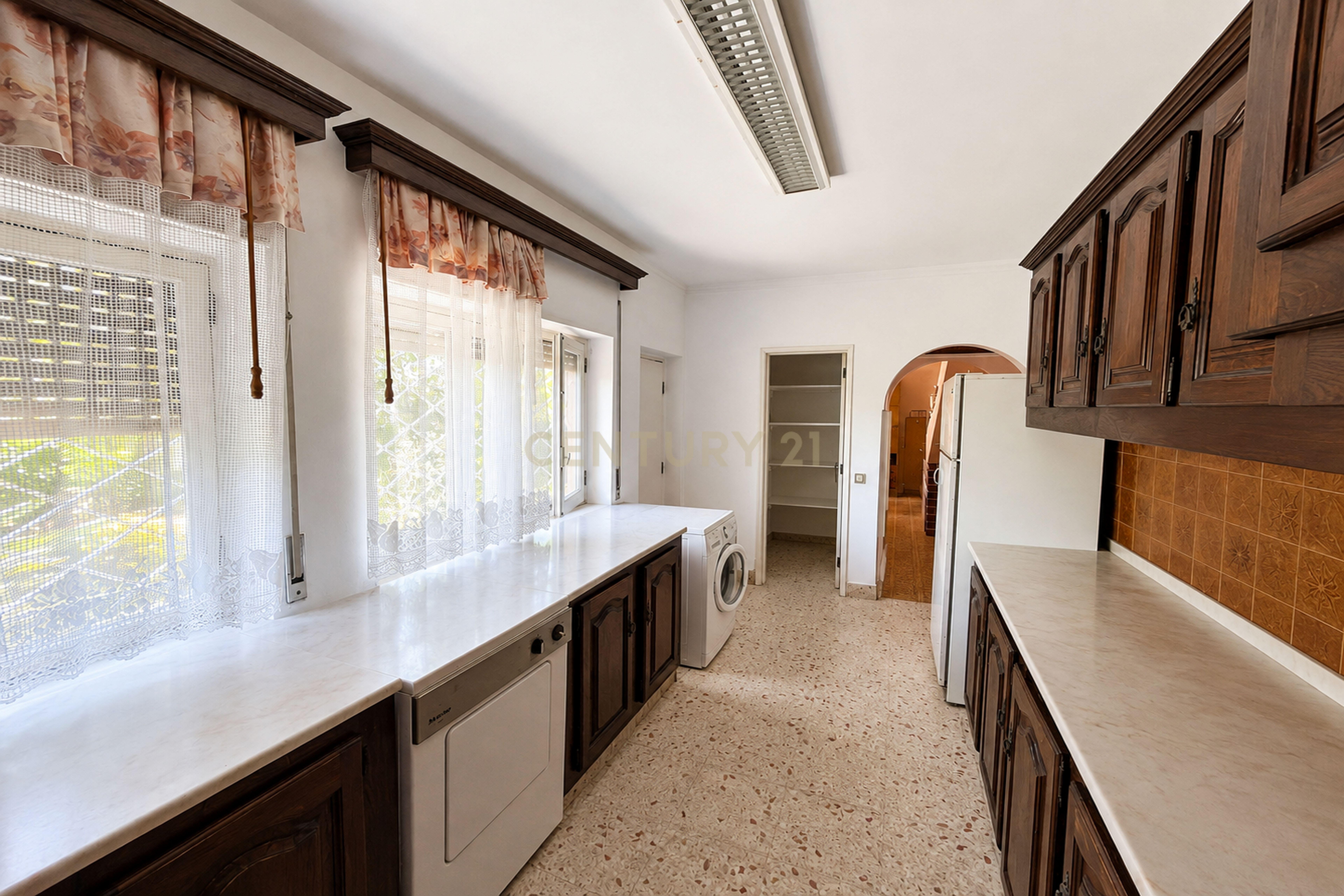 Moradia T5 à venda em Santo António da Charneca, Barreiro — foto 18