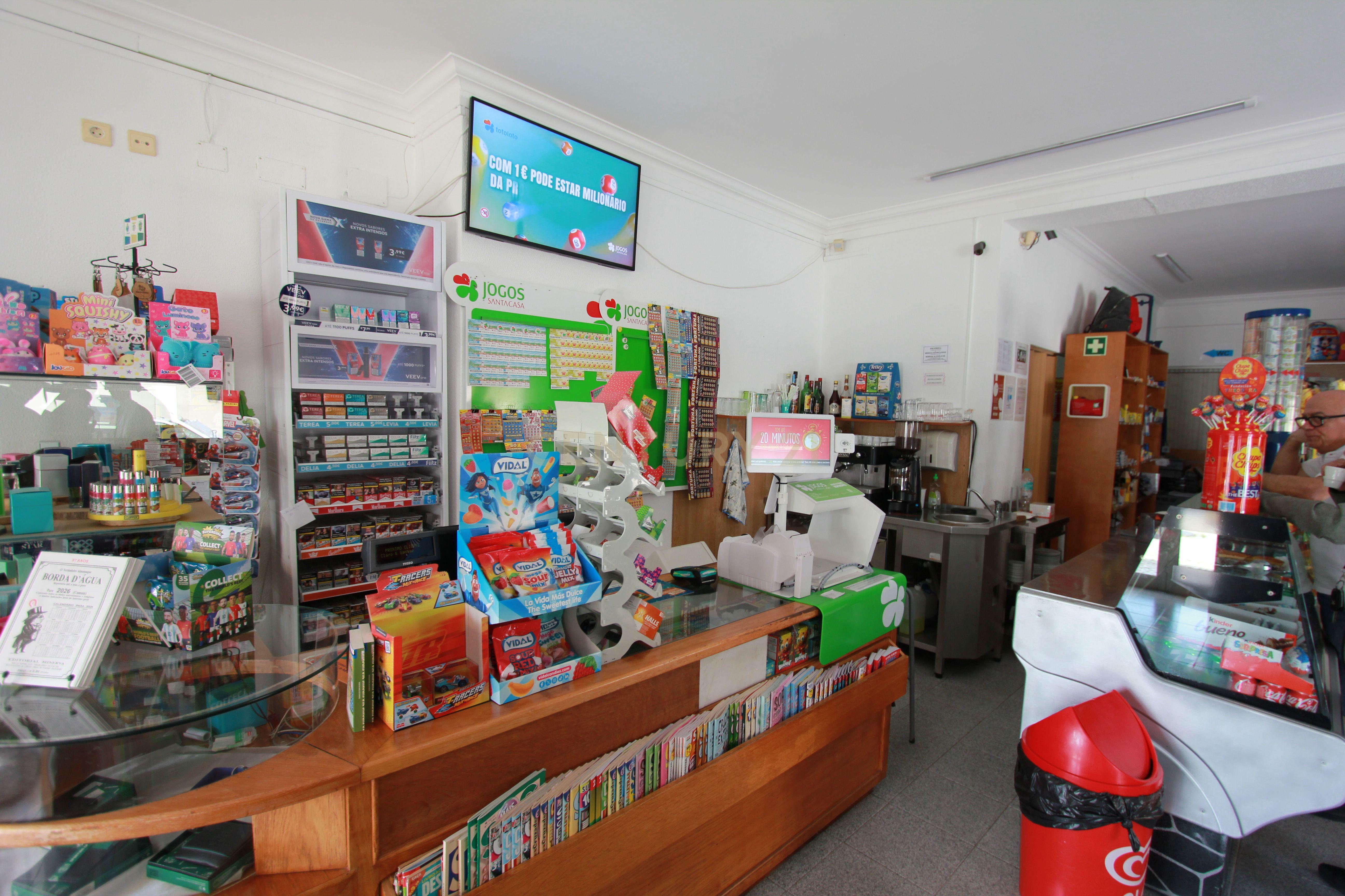 Fotografia 9 de Oportunidade de Investimento em Benavente – Papelaria, Café e Jogos Santa Casa em Funcionamento