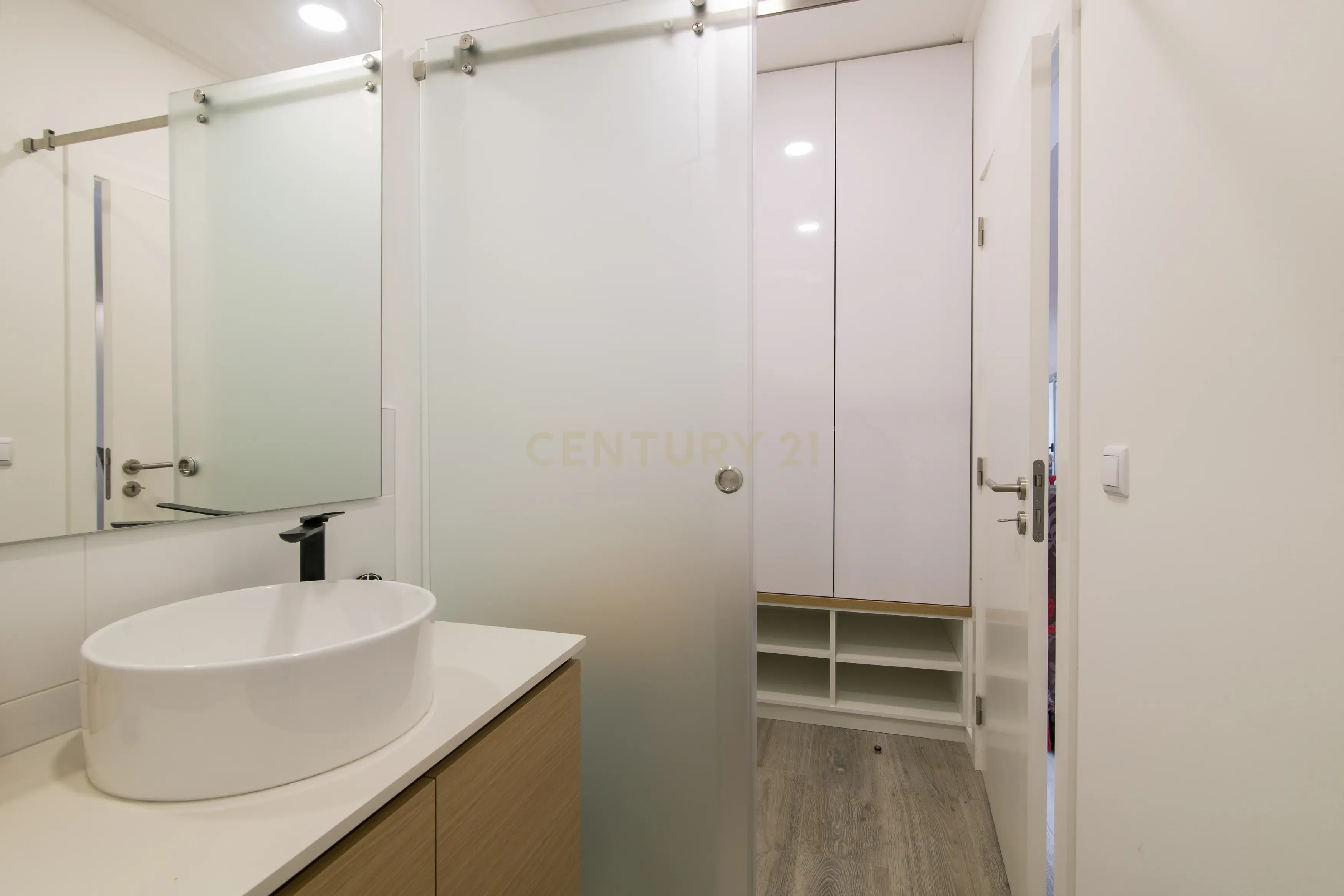 Magnífica Quinta com Moradia Moderna, Piscina e 1 Hectare de Terreno - Image 29