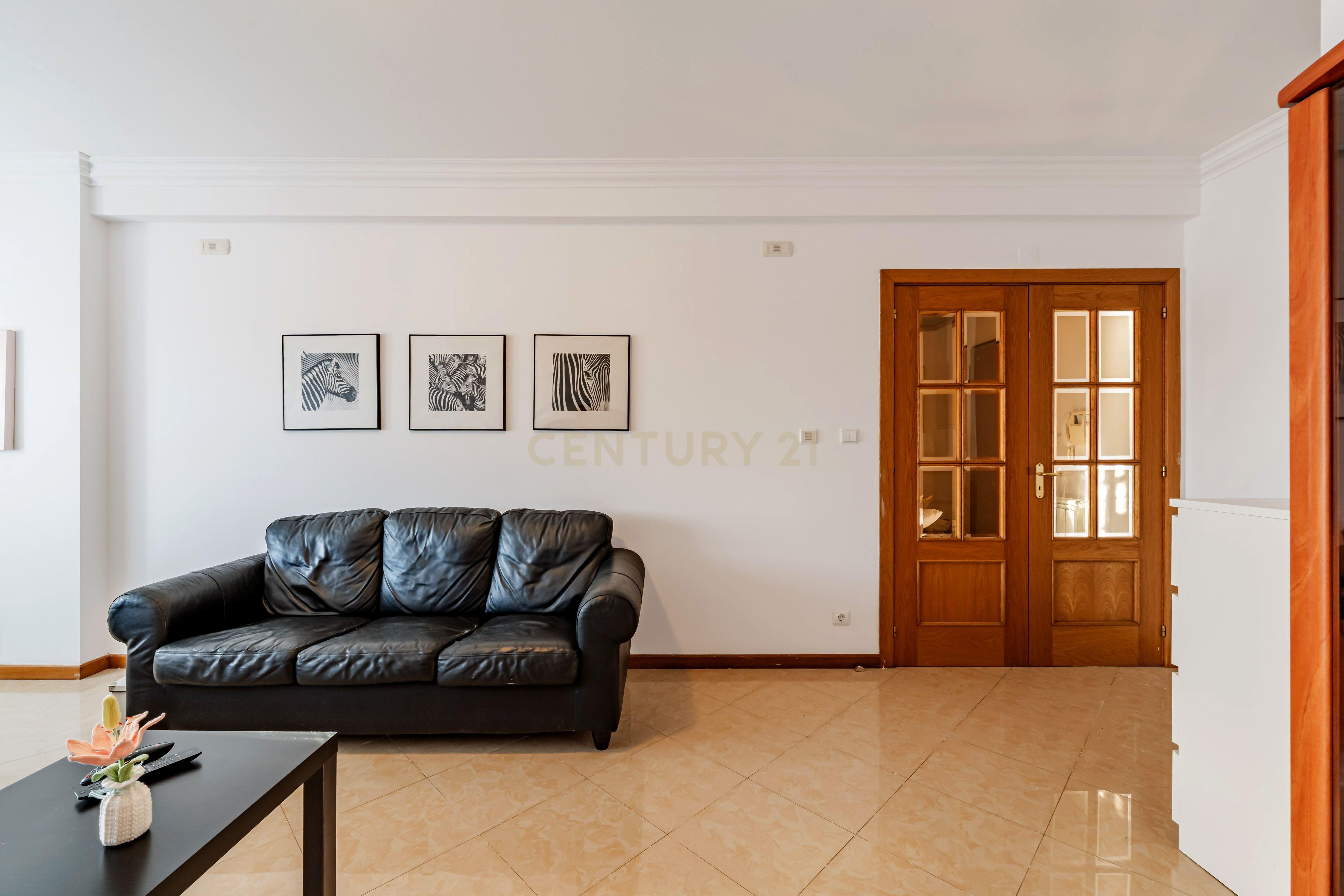 Fotografia 7 de Apartamento T3 em Santa Marta do Pinhal, Corroios