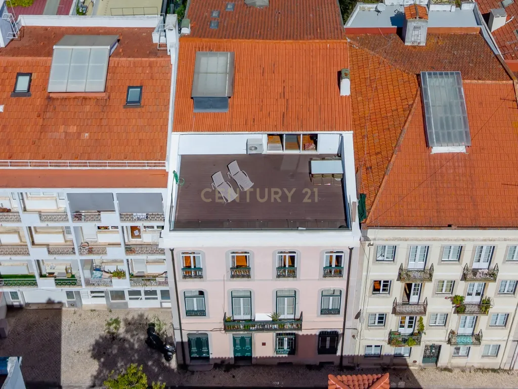 Penthouse Duplex T8 em Campo de Ourique - Lisboa - Image 39