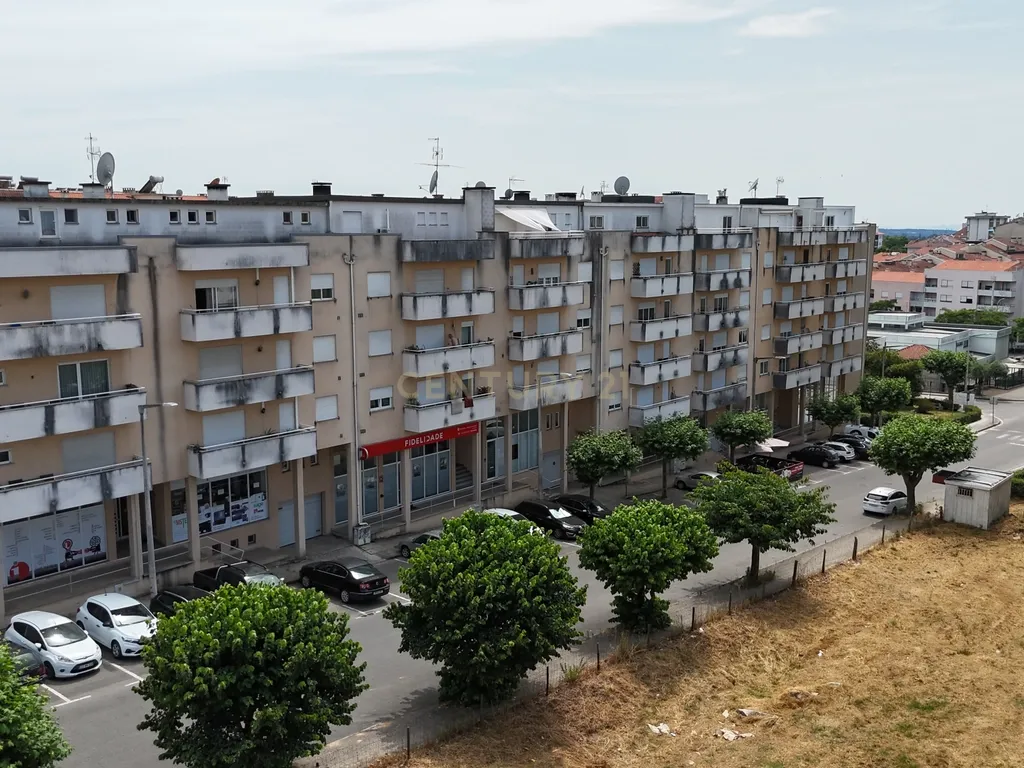 Apartamento T3 com box| Oliveira do Hospital, Coimbra - Image 34