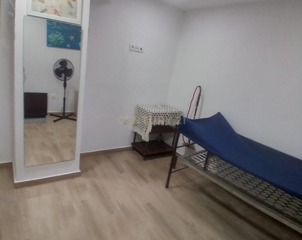 Armazém - Transformado em T1+1 habitacional - Metro Anjos - Image 16