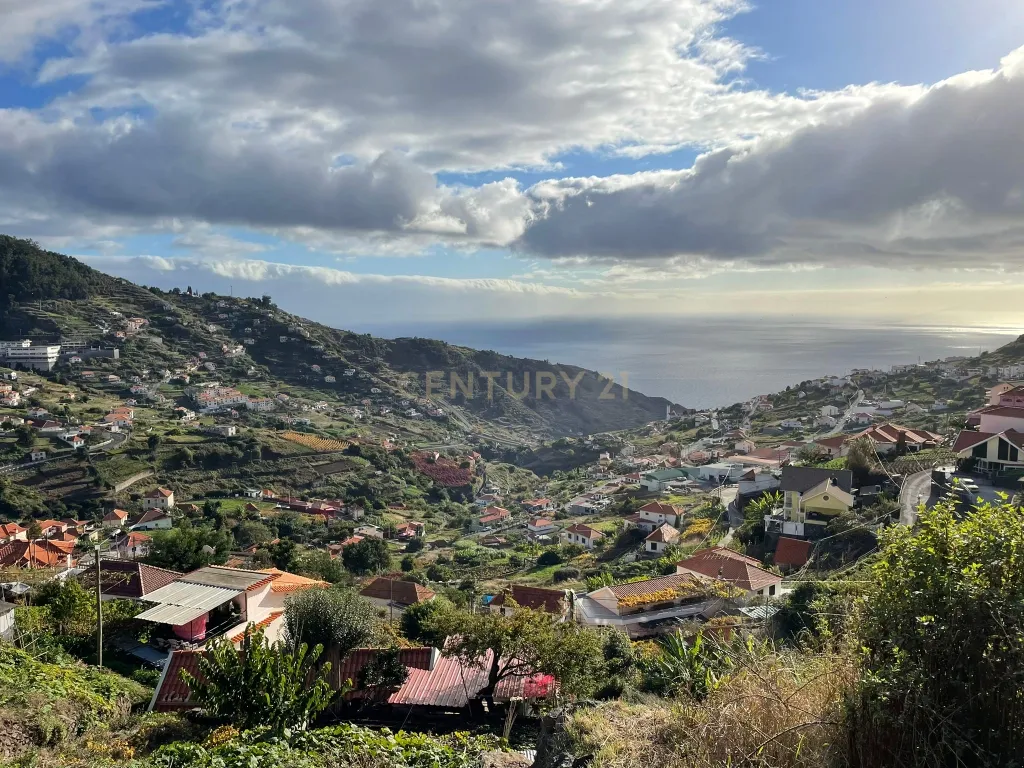 Moradia Antiga T2 (para recuperar) - Campanário - Ribeira Brava - Image 2
