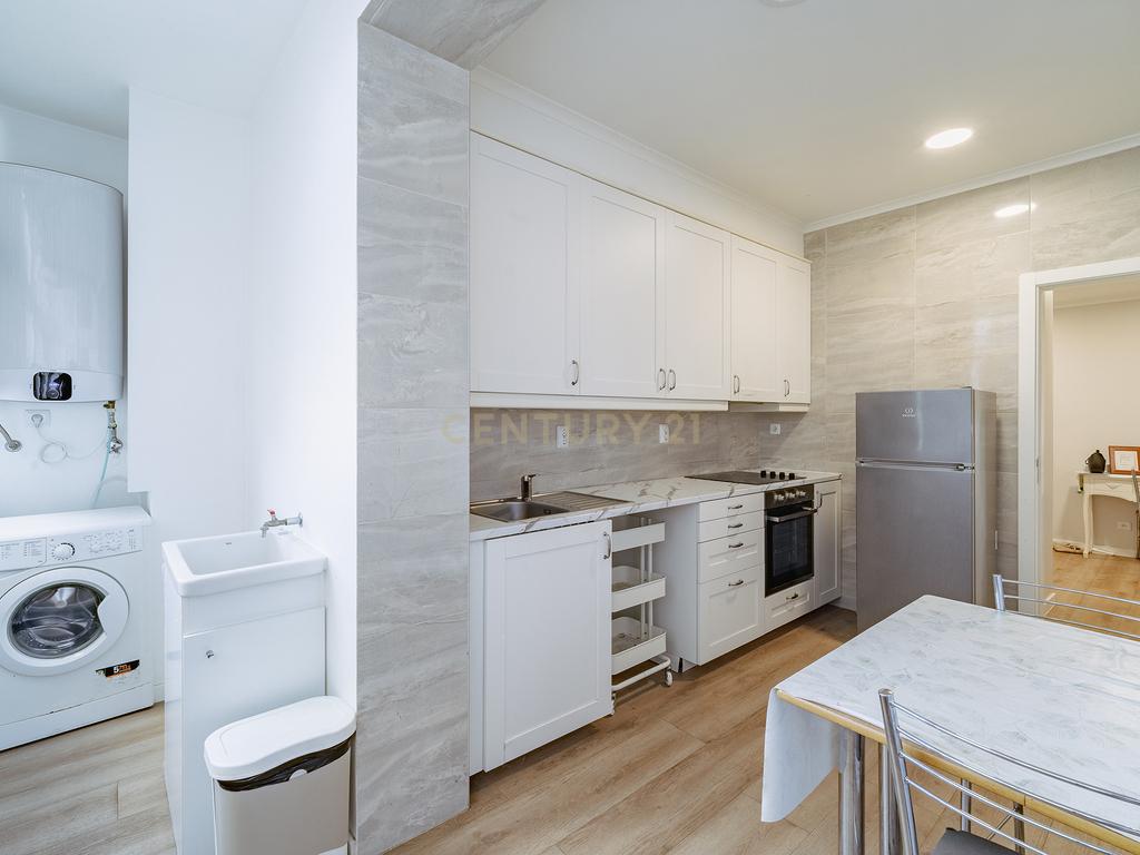 T2 Remodelado e Equipado para Arrendamento – Laranjeiro, Almada - Image 19