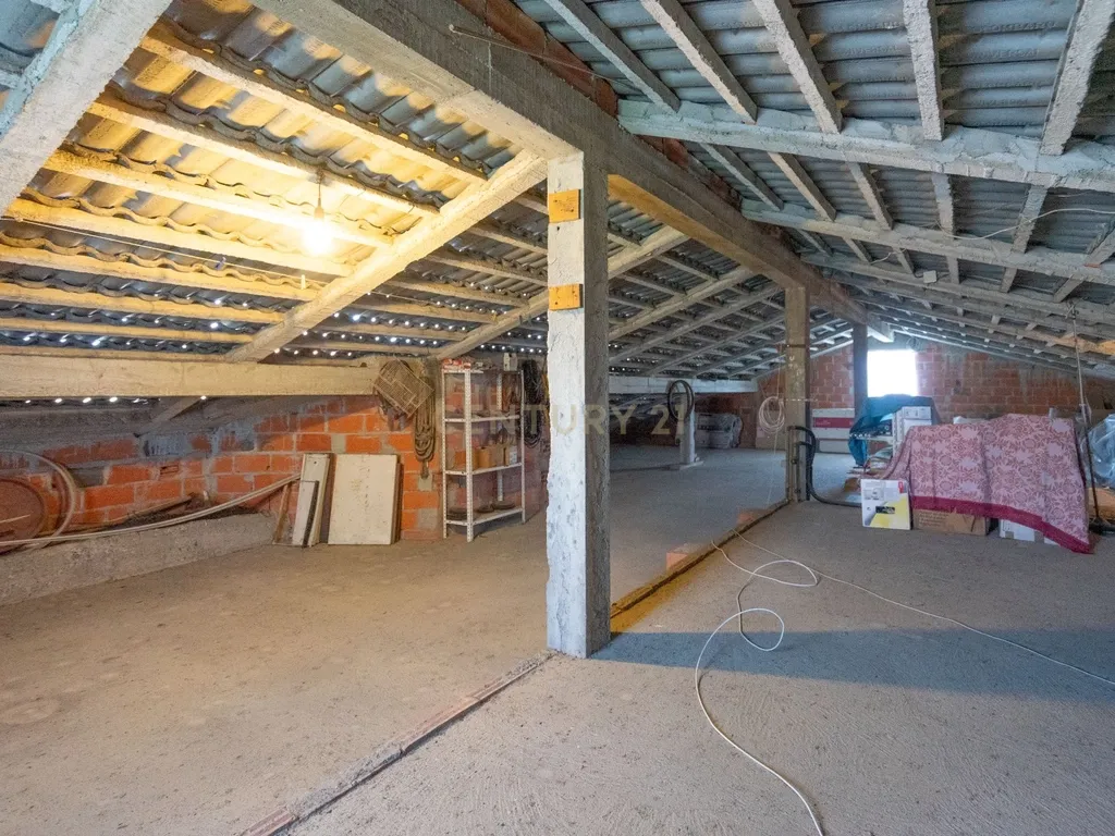 Moradia T3 com anexos e garagem para 3 carros – Canedo, Pampilhosa - Image 70