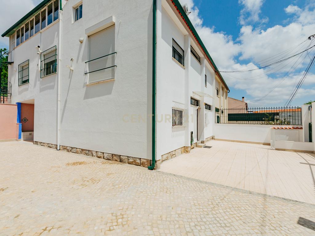 Moradia T1+1 nos Olivais Sul  - Image 2