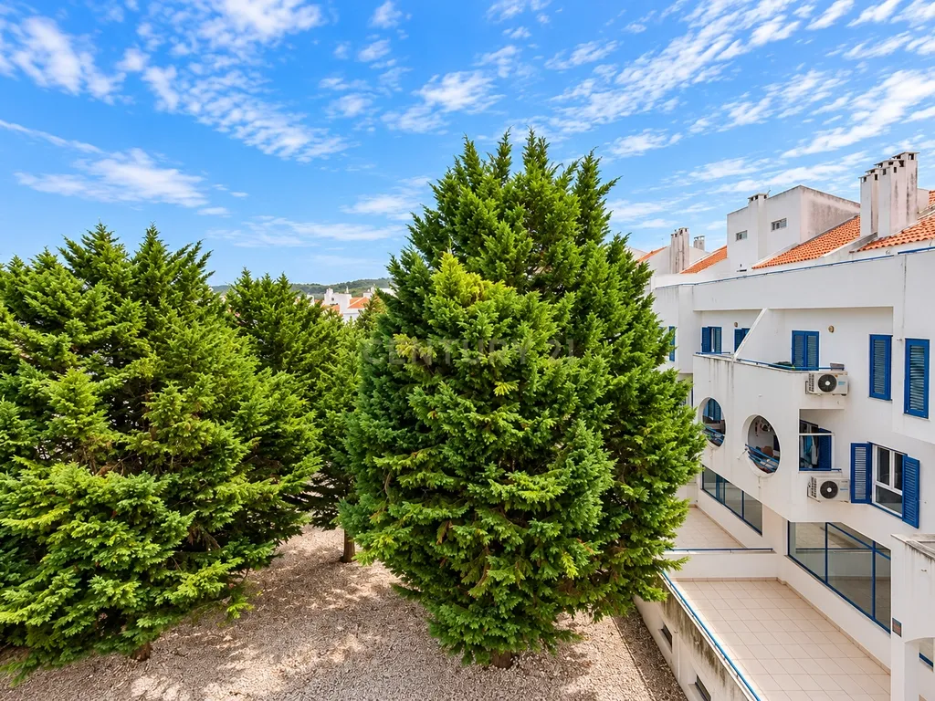 Duplex T4 em Quinta do Anjo, Palmela - 170m² com Varanda, Terraço e Garagem - Image 32