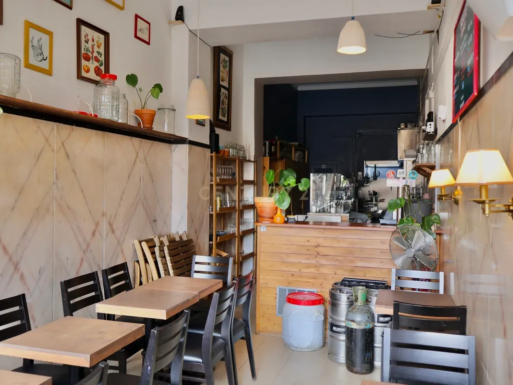 Trespasse hamburgueria/restaurante- Equipado - Instagram ativo + Google 4,9 estrelas - Lisboa, São Vicente - 0651-06135 - Image 1