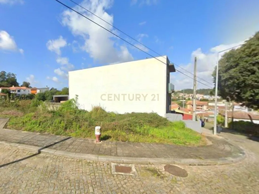 Terreno para Construção com Projeto Aprovado para Moradia T3 Gondomar - Image 5
