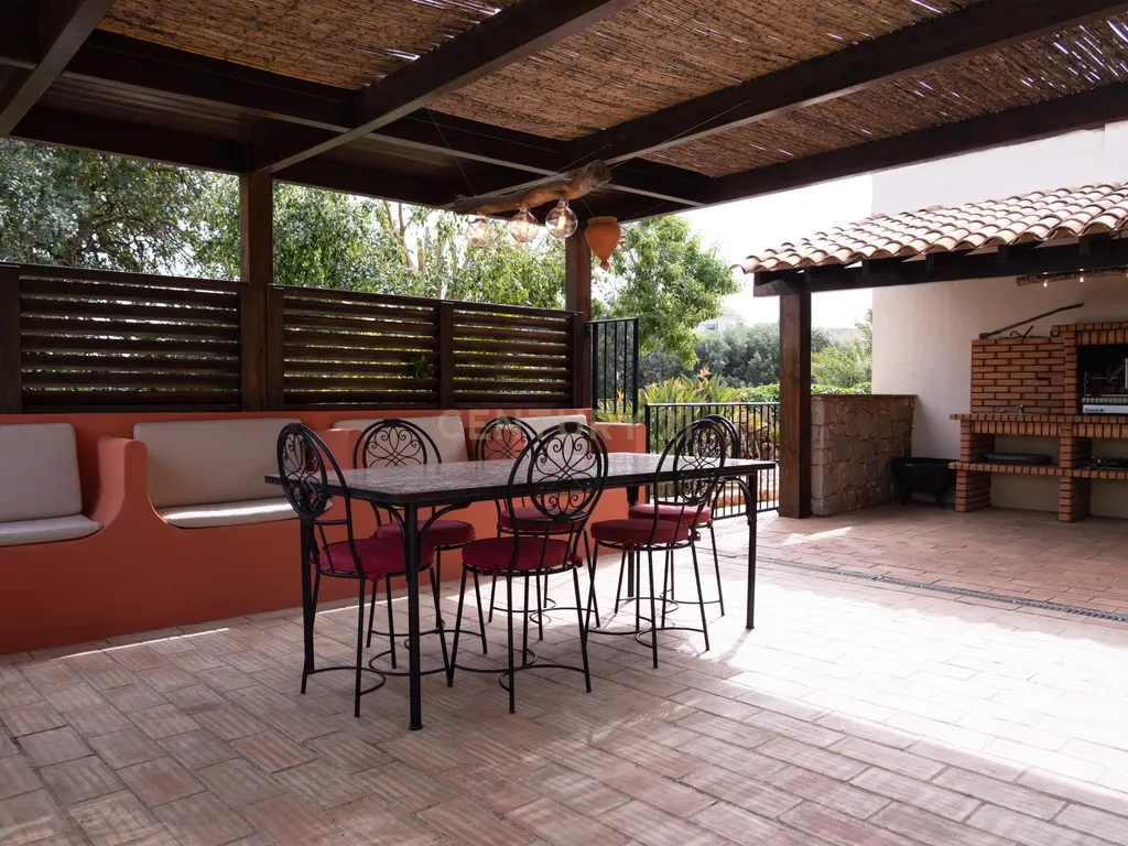 Propriedade com três habitações, piscina aquecida e sauna, num terreno de 10.000 m² - Image 121