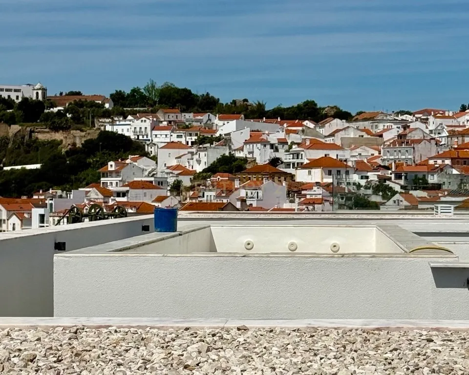 Apartamento Triplex T2 com Piscina Privada no Coração de Alcácer do Sal - Image 12