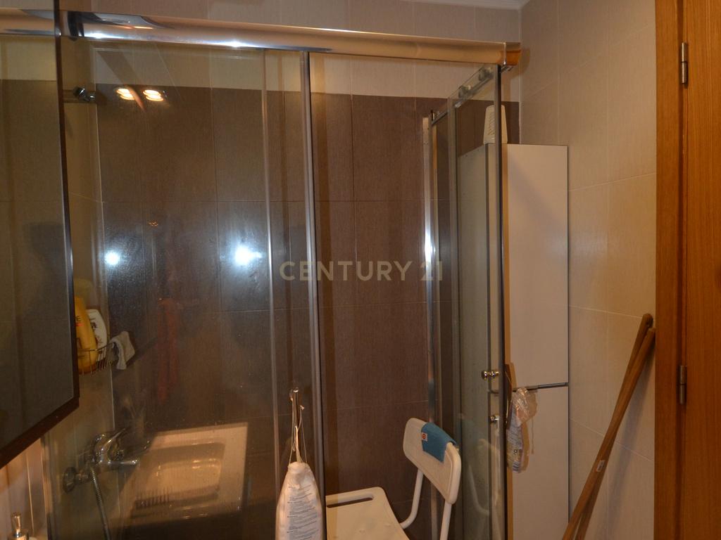 Apartamento T3 com Terraço/Pátio - Amadora  - Image 12