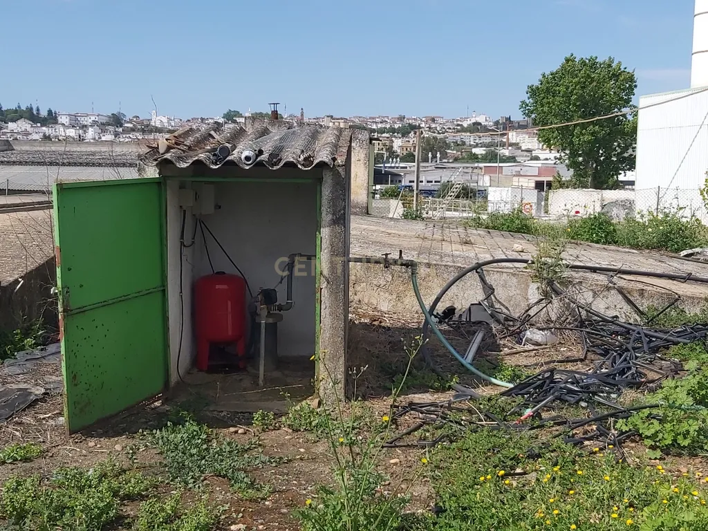 💼 Espaço Industrial/Comercial com 2 Armazéns e Terreno Amplo – Excelente Potencial em Beja - Image 13