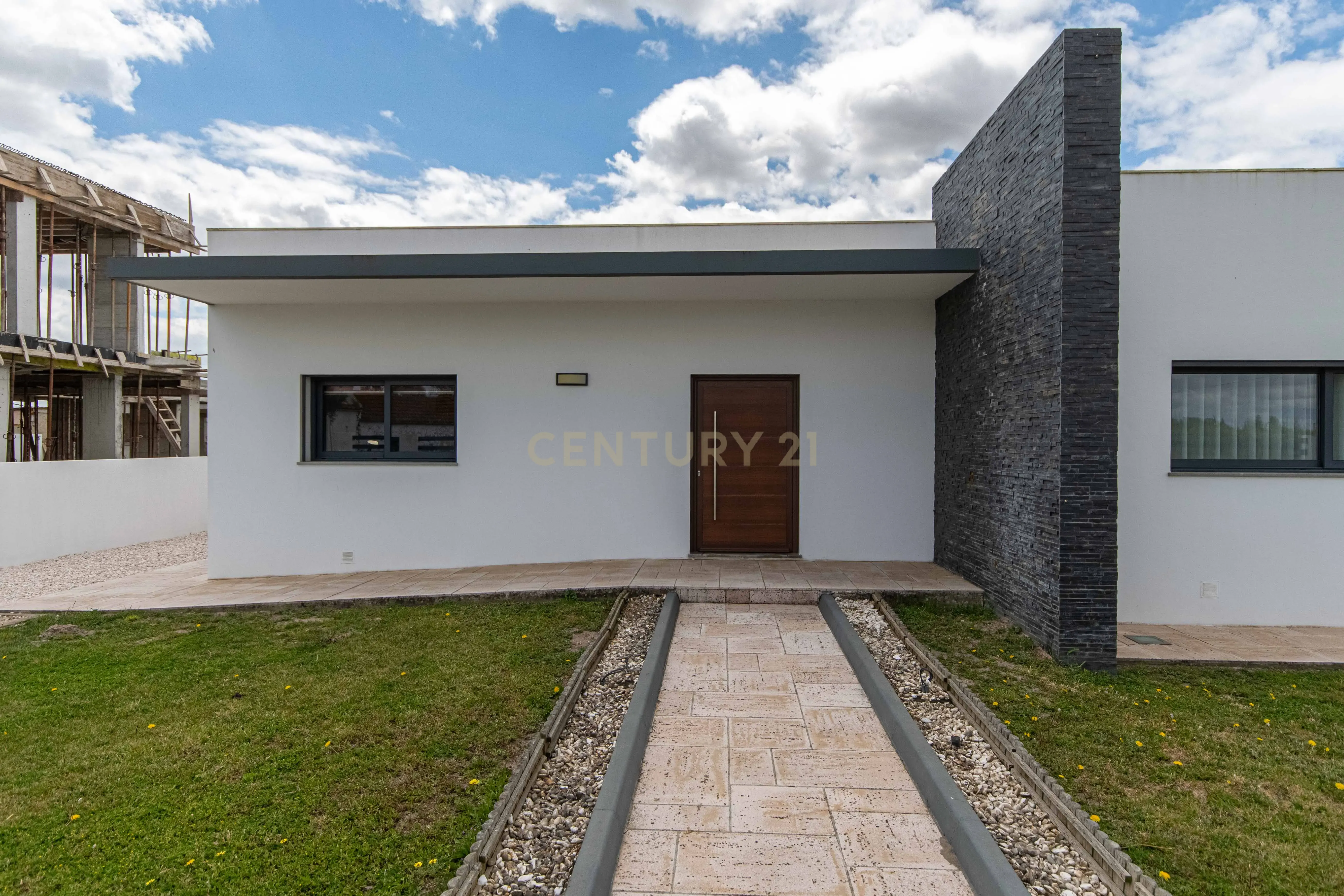 Moradia Térrea T4 no Montijo — Isolada, Moderna e com Piscina - Image 32