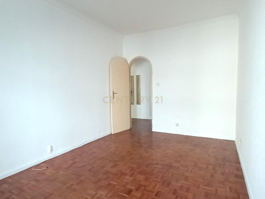 Apartamento de 3 assoalhadas em Oeiras para arrendamento - Image 23