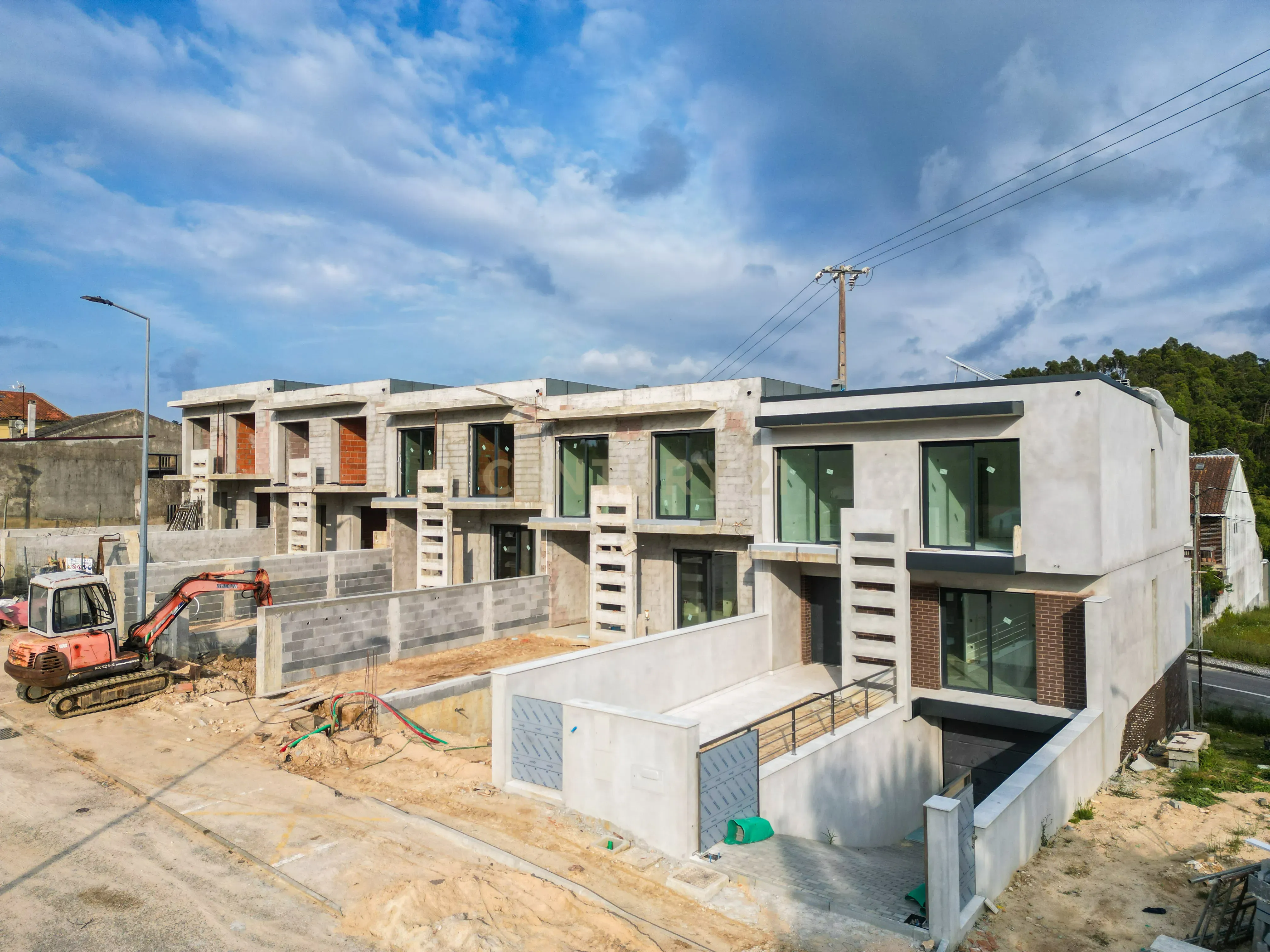 Moradia T3 com painéis fotovoltaicos Caceira- Figueira da Foz - Image 2