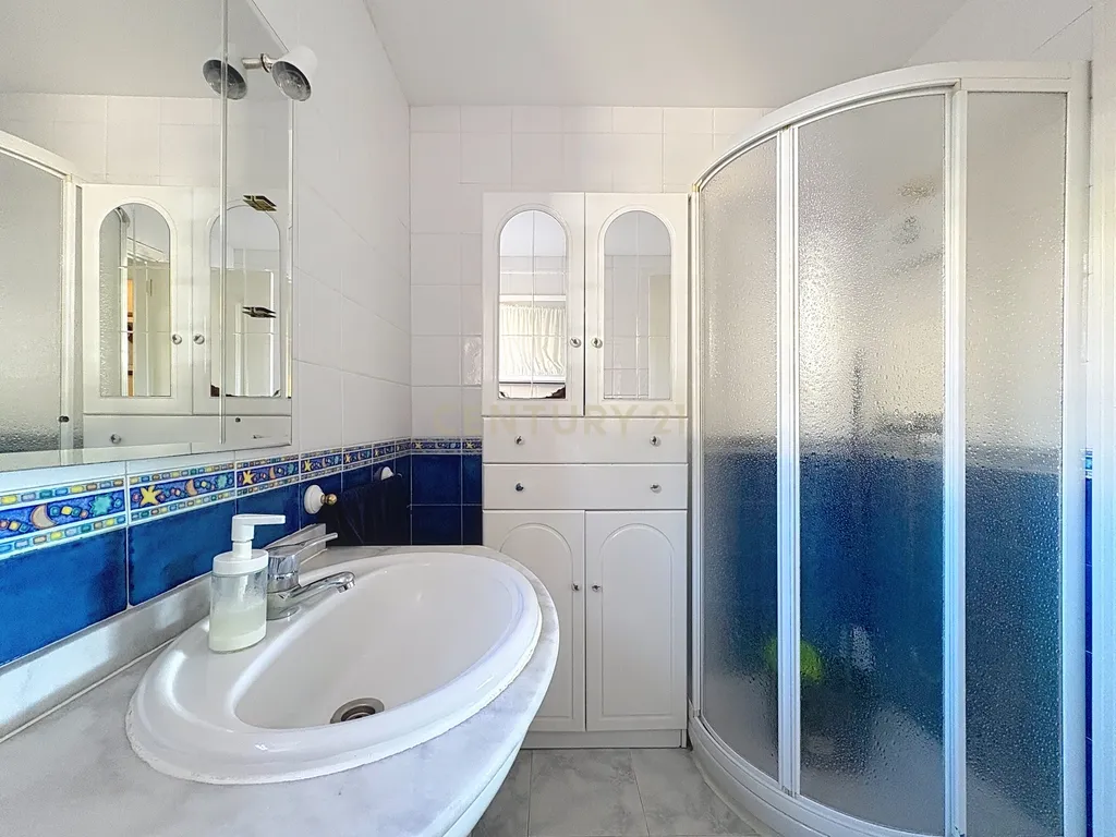 Apartamento com Vista Mar em Benalmádena, Málaga - Image 18
