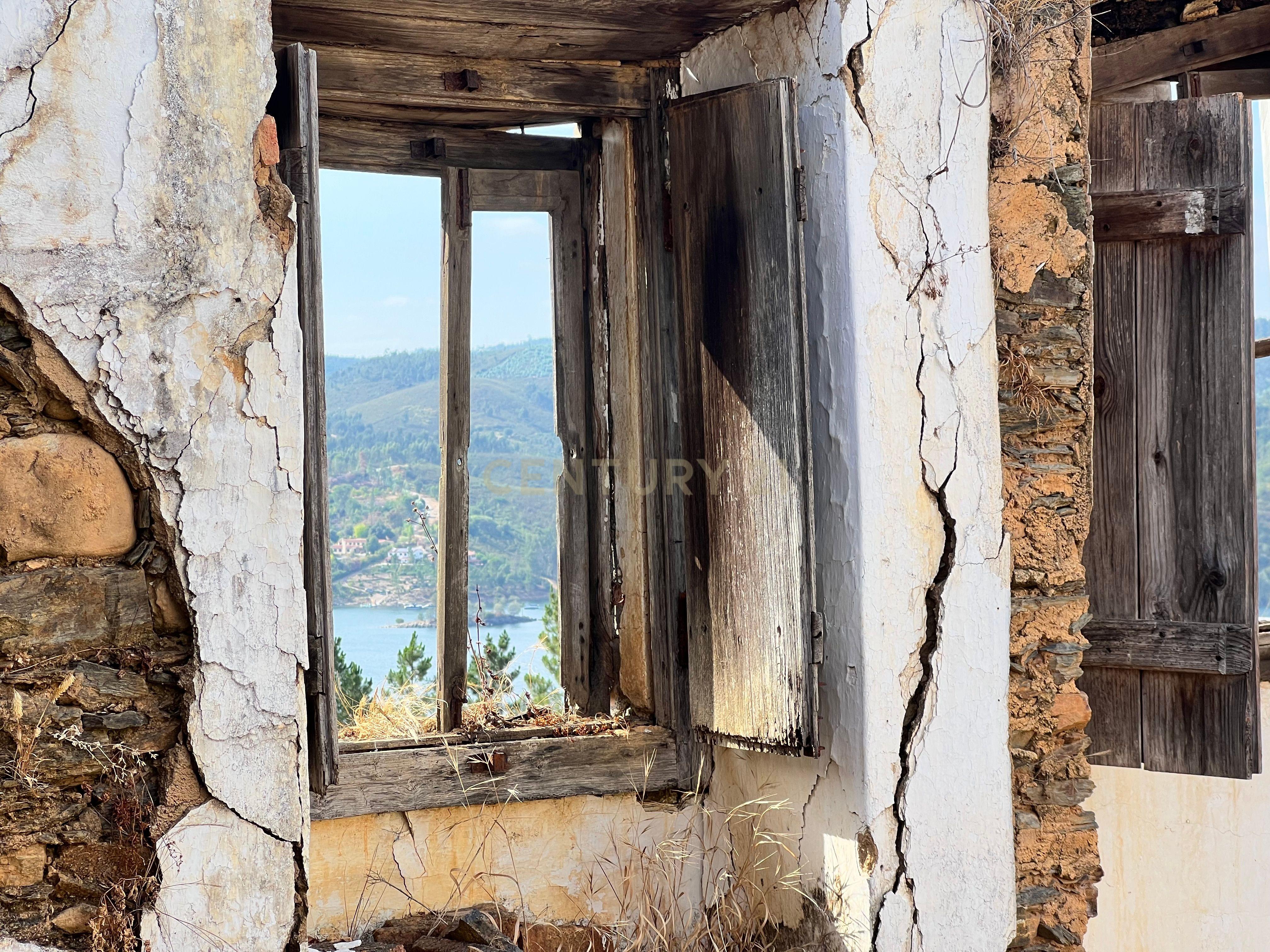 PIP aprovado Moradia T4 e piscina  -Vista rio Zêzere - Cabeça Gorda Abrantes