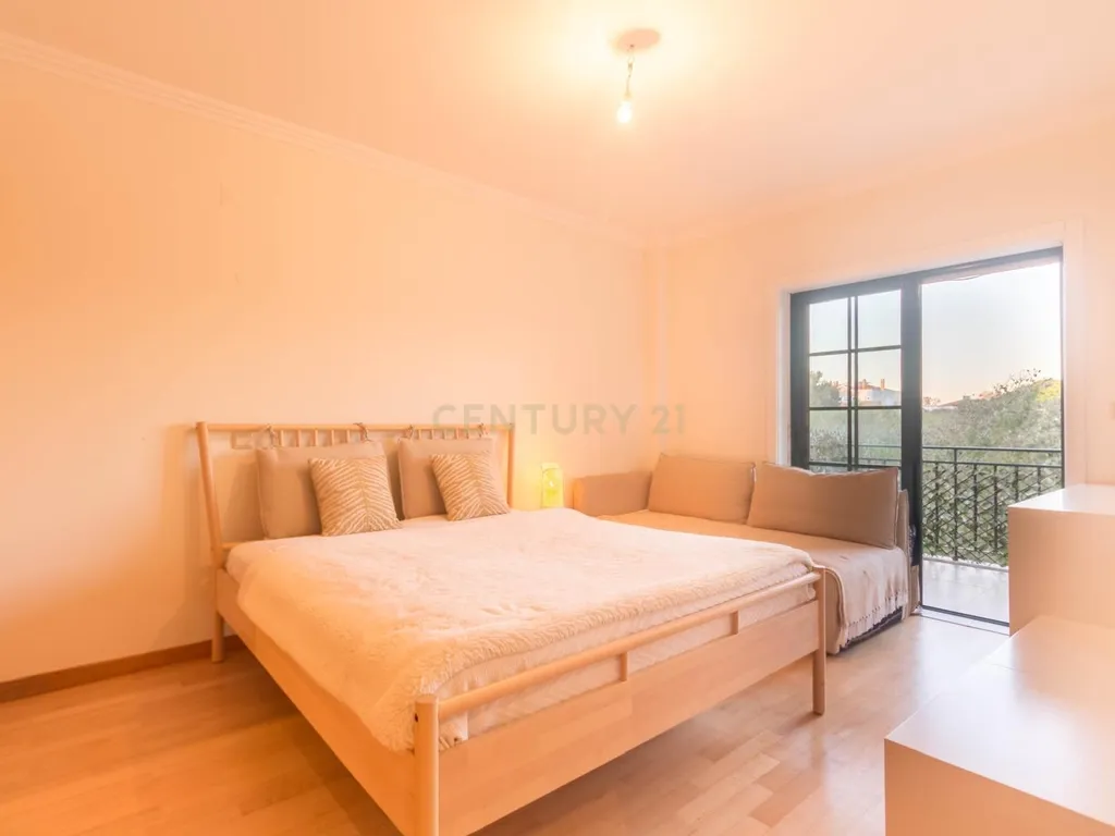 Apartamento Moderno em Carcavelos com Vista e Proximidade à Praia - Image 15